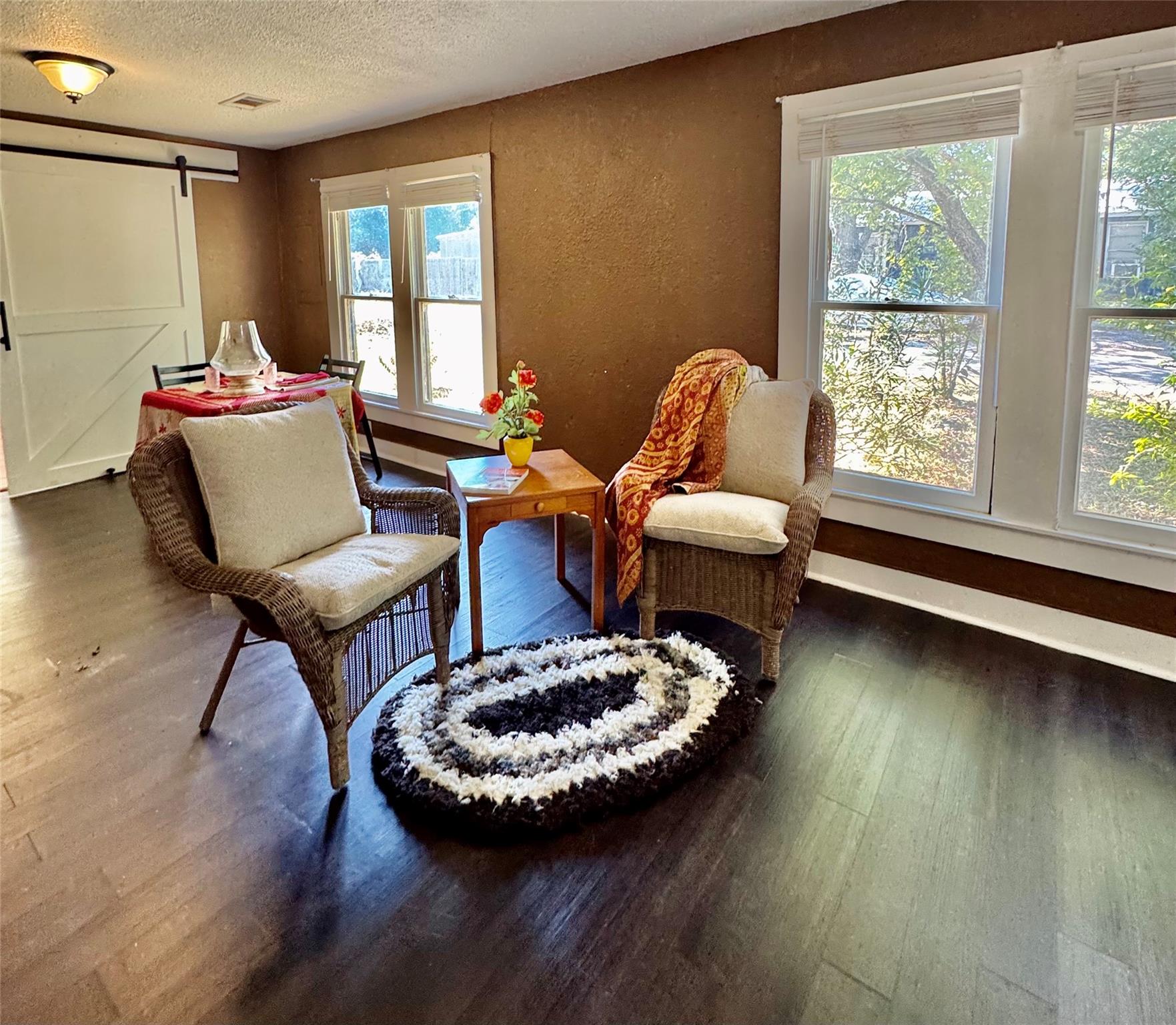 515 N Lampasas St, Bertram, TX 78605