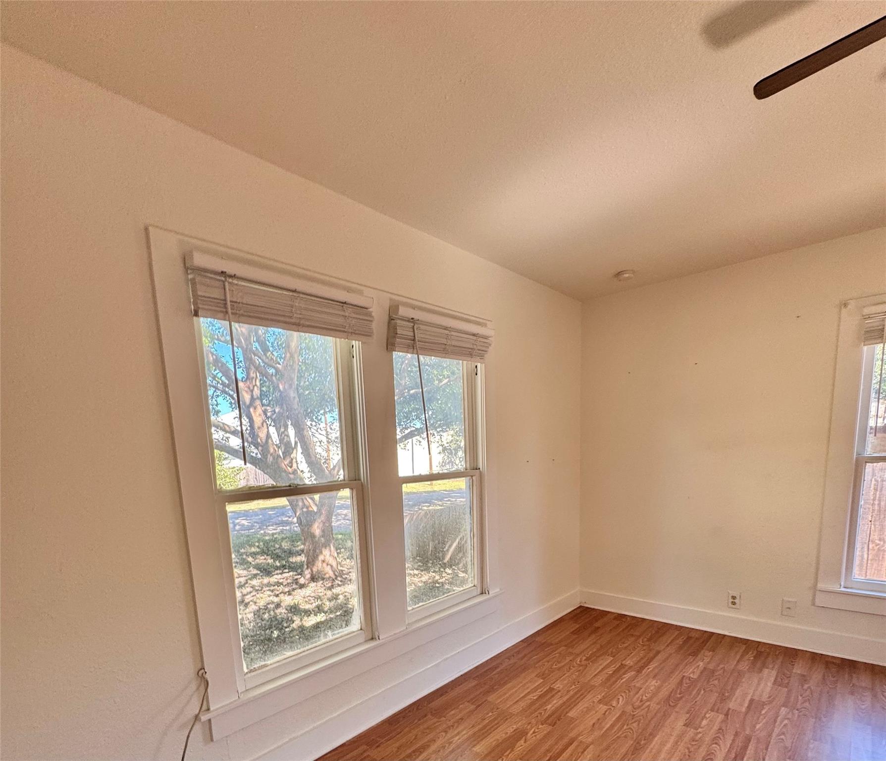 515 N Lampasas St, Bertram, TX 78605