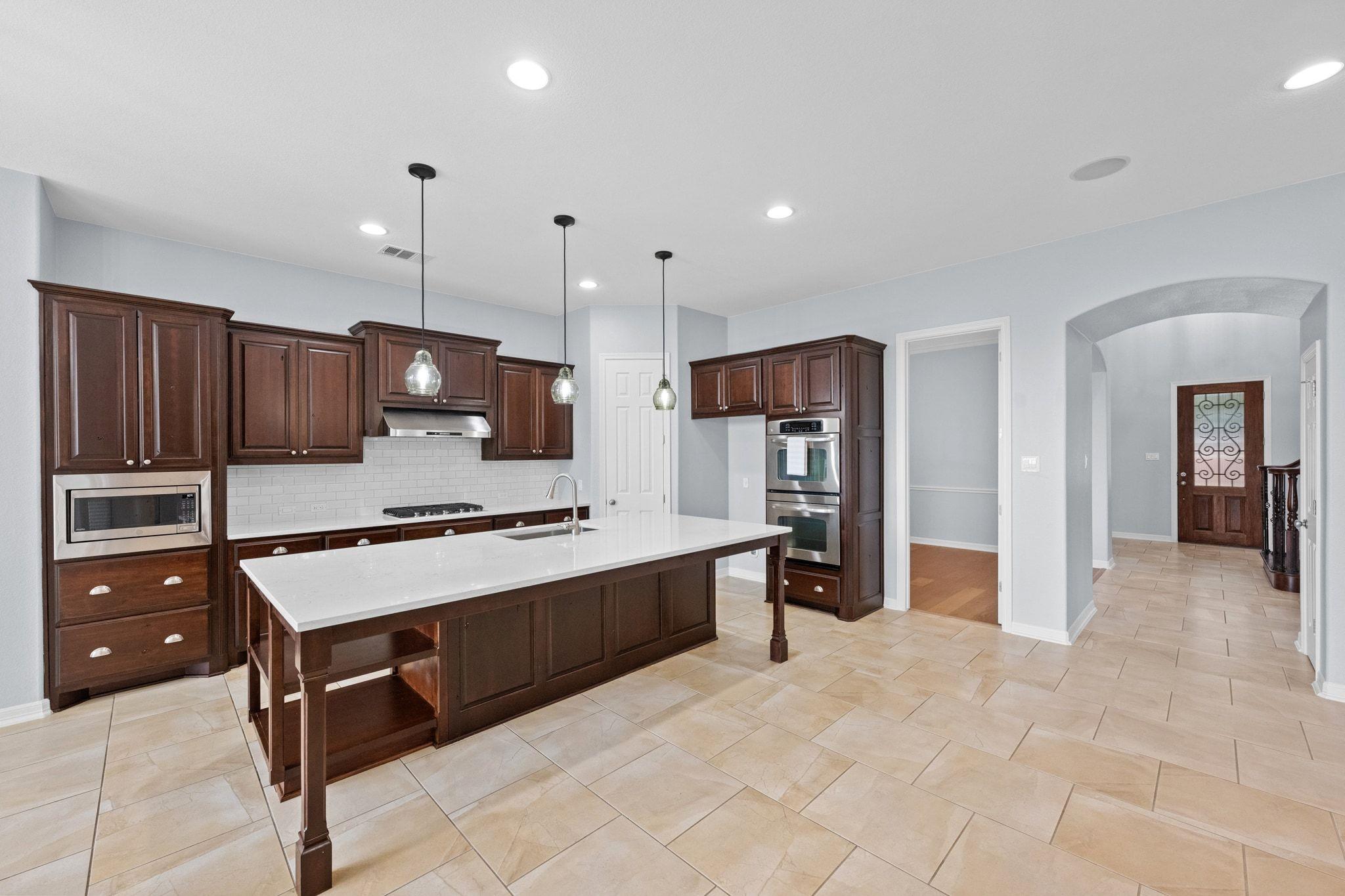 3583 Alexandrite Way, Round Rock, TX 78681