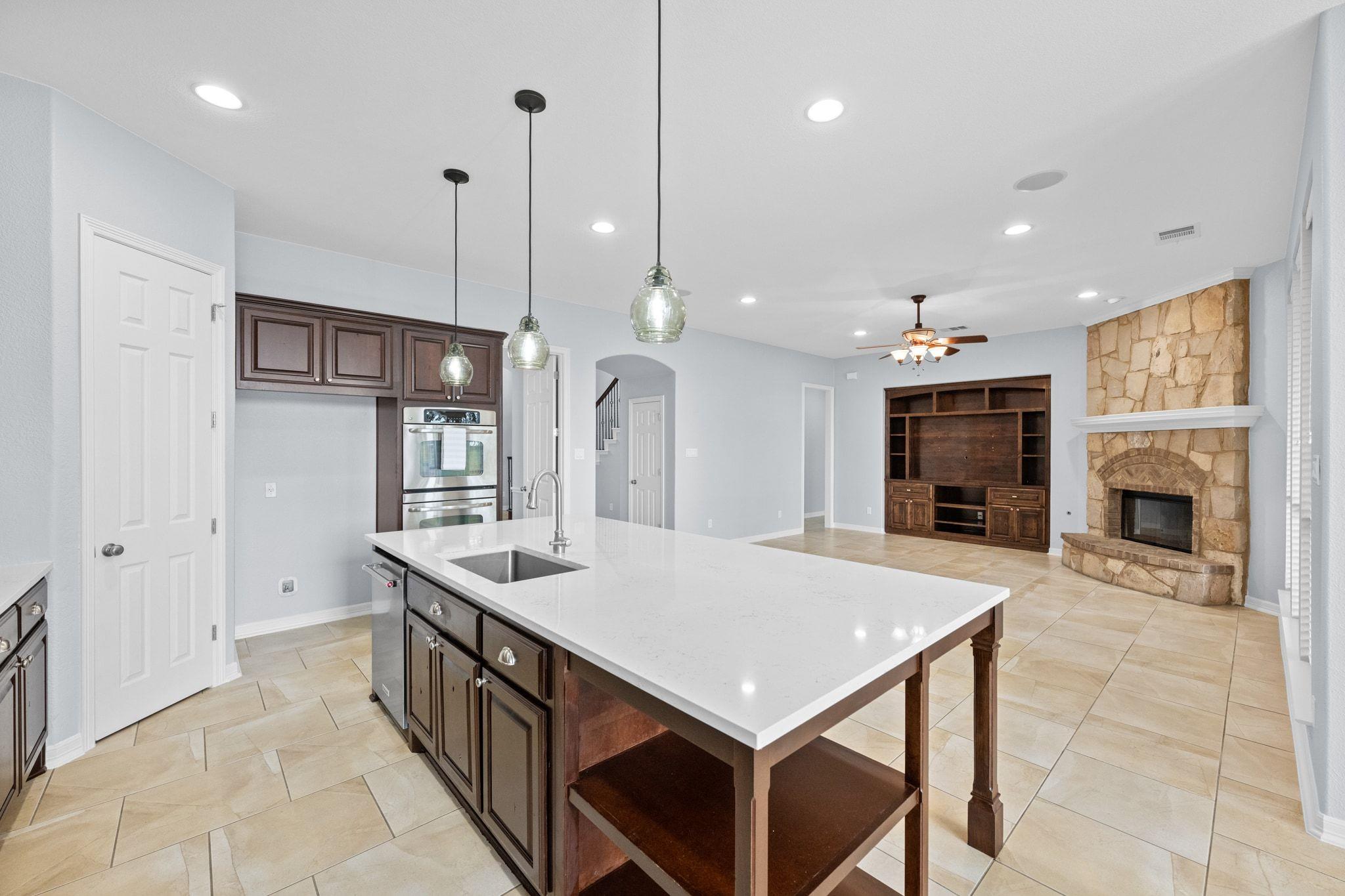 3583 Alexandrite Way, Round Rock, TX 78681