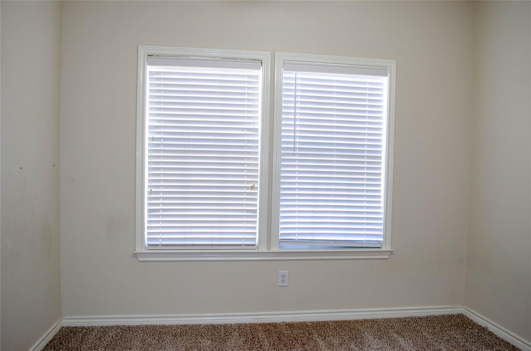 120 Fred Couples Dr, Round Rock, TX 78664