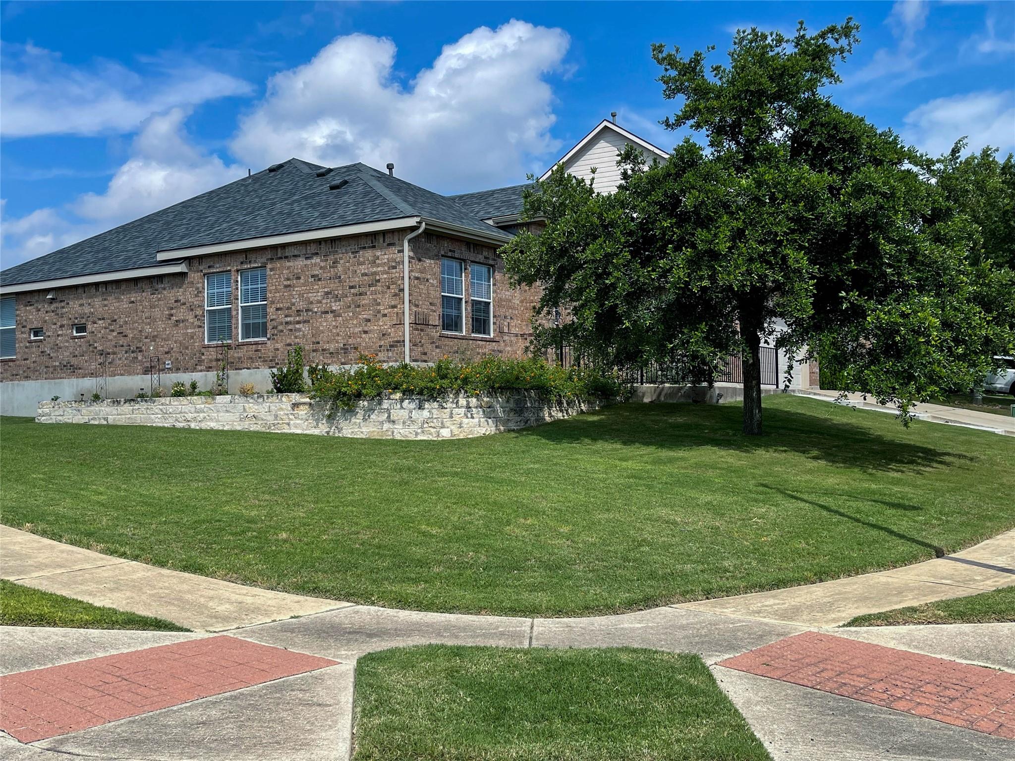 120 Fred Couples Dr, Round Rock, TX 78664