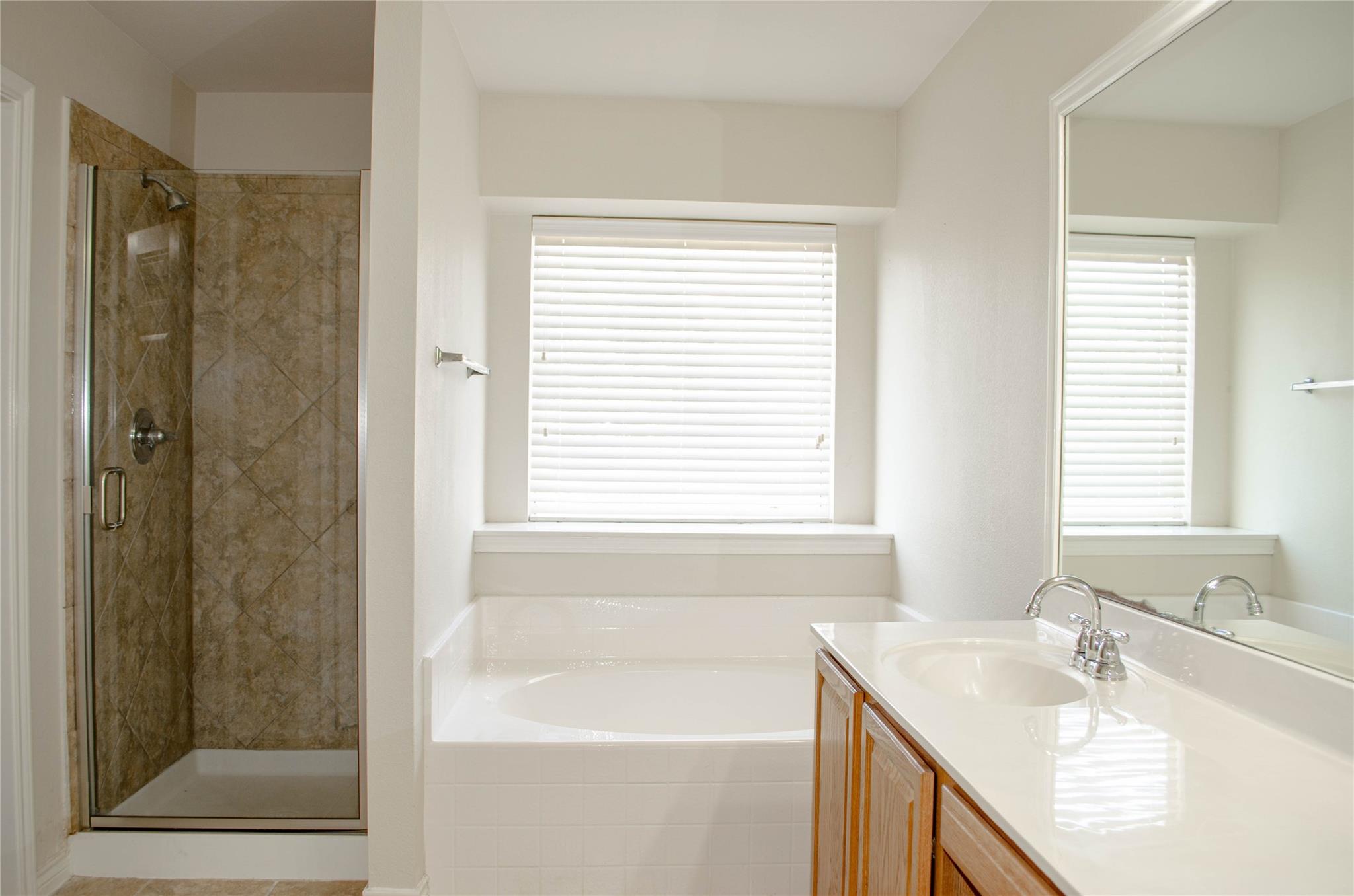 120 Fred Couples Dr, Round Rock, TX 78664