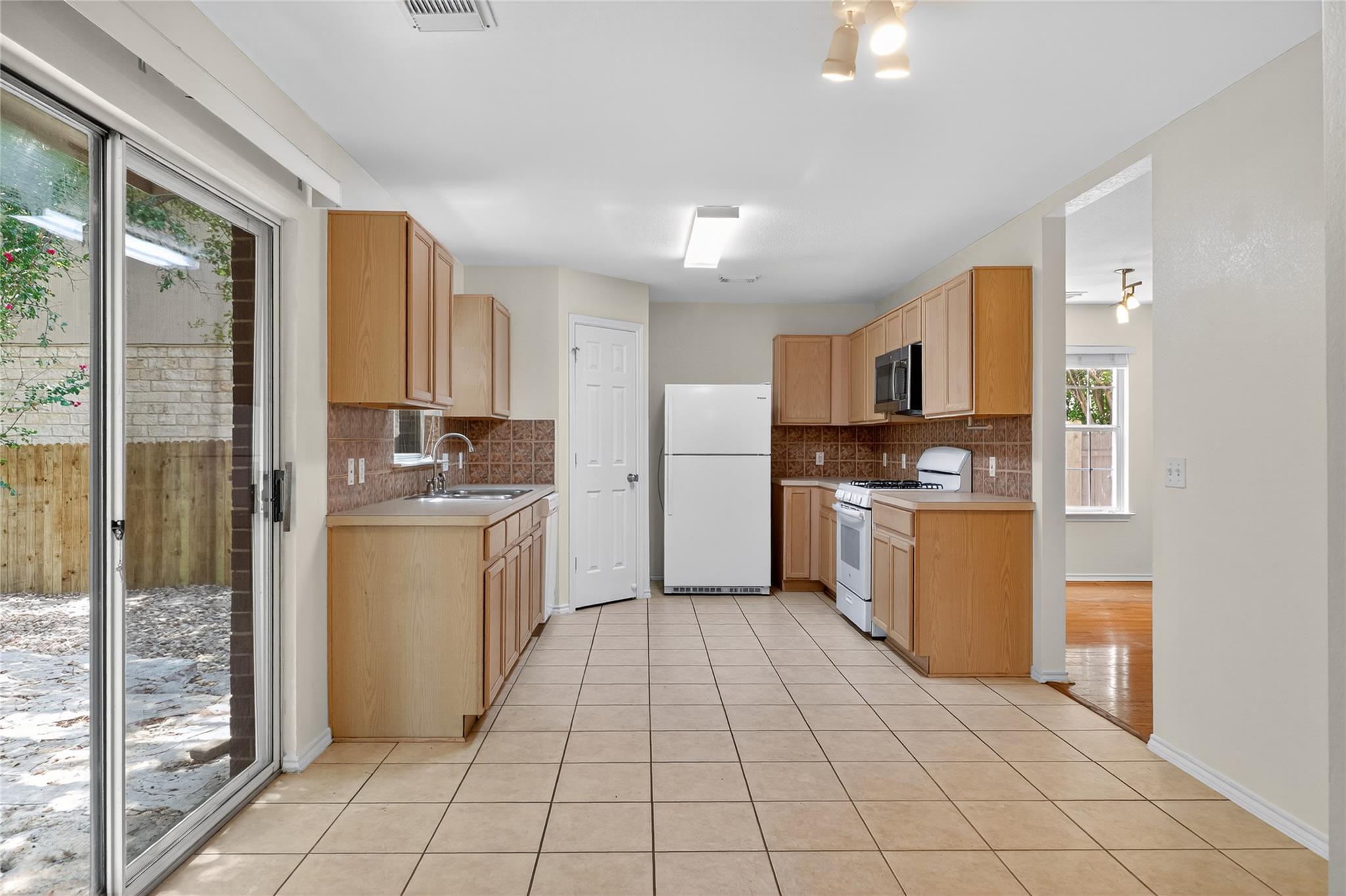 1208 Heritage Hill Cove Cv, Cedar Park, TX 78613