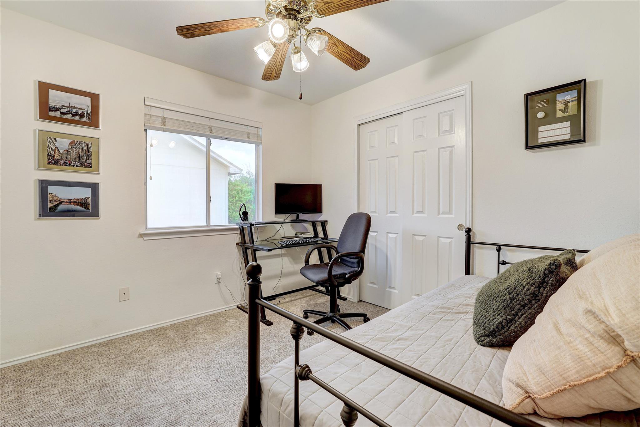 15501 Sarahs Creek Dr, Pflugerville, TX 78660