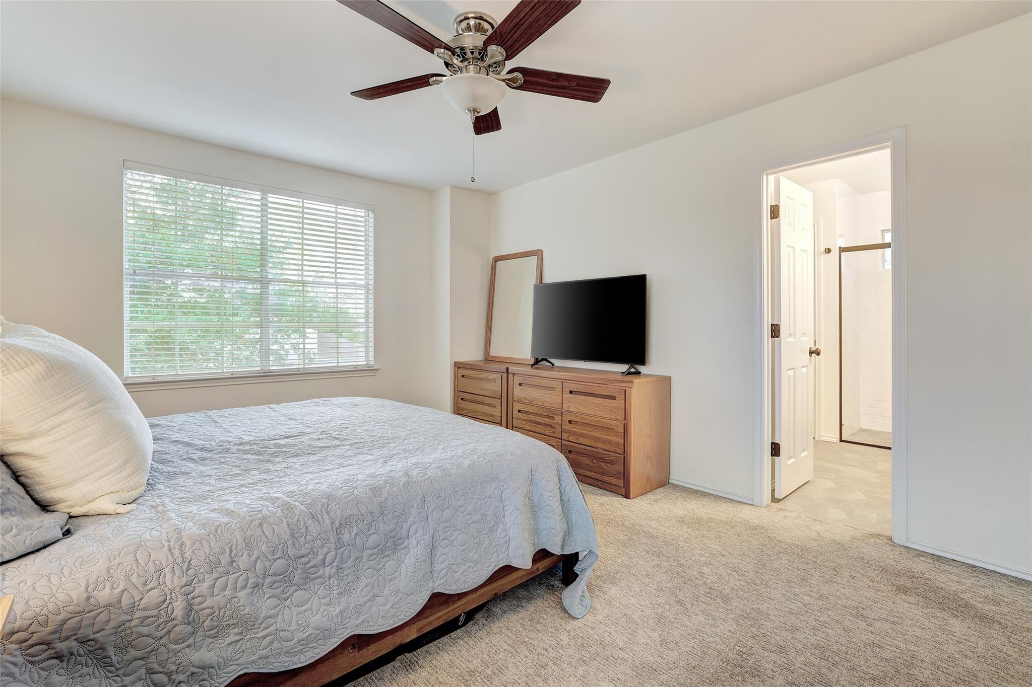 15501 Sarahs Creek Dr, Pflugerville, TX 78660