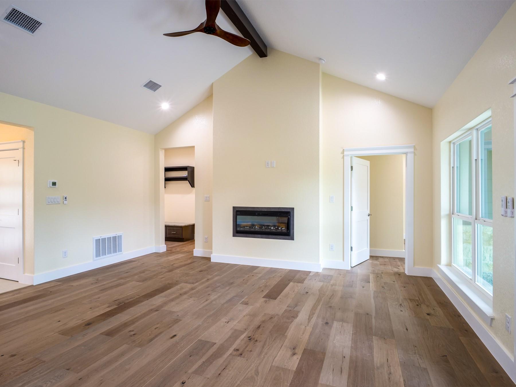 1415 Bluebonnet Dr, Marble Falls, TX 78654