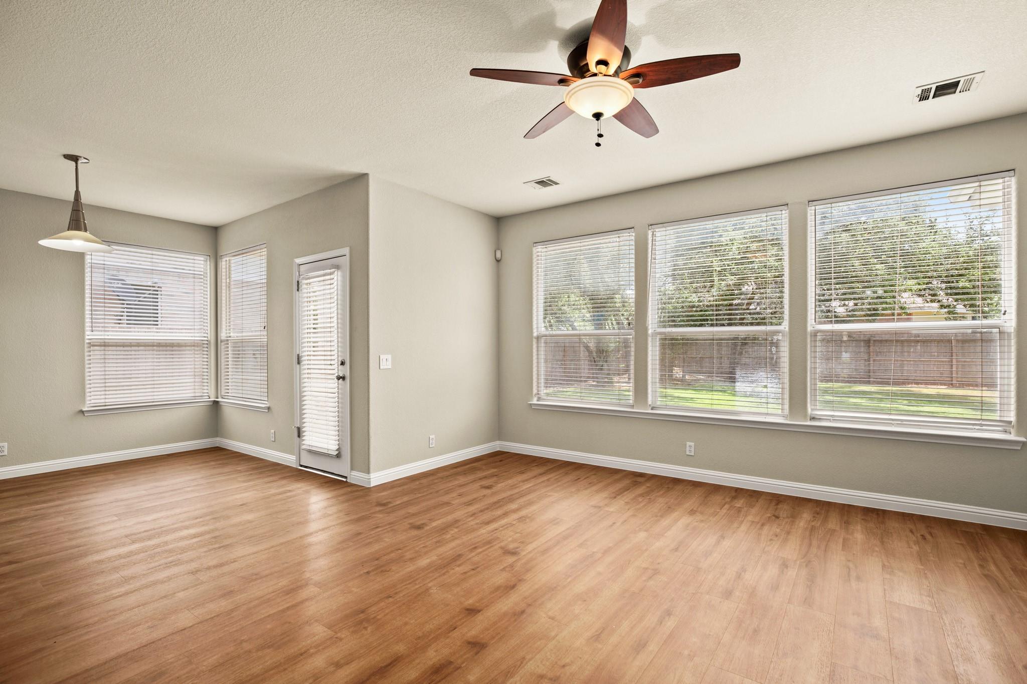 8903 Rustic Cv, Austin, TX 78717