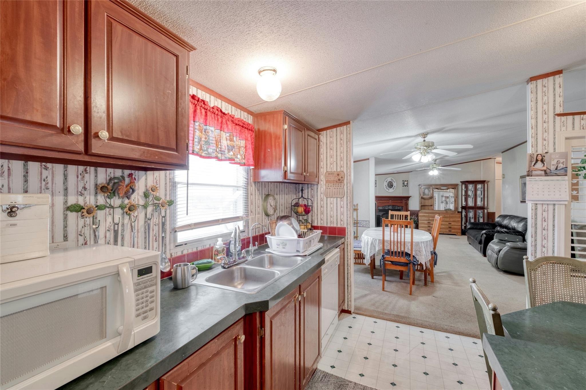 171 Rolling Meadows Ln, Kyle, TX 78640