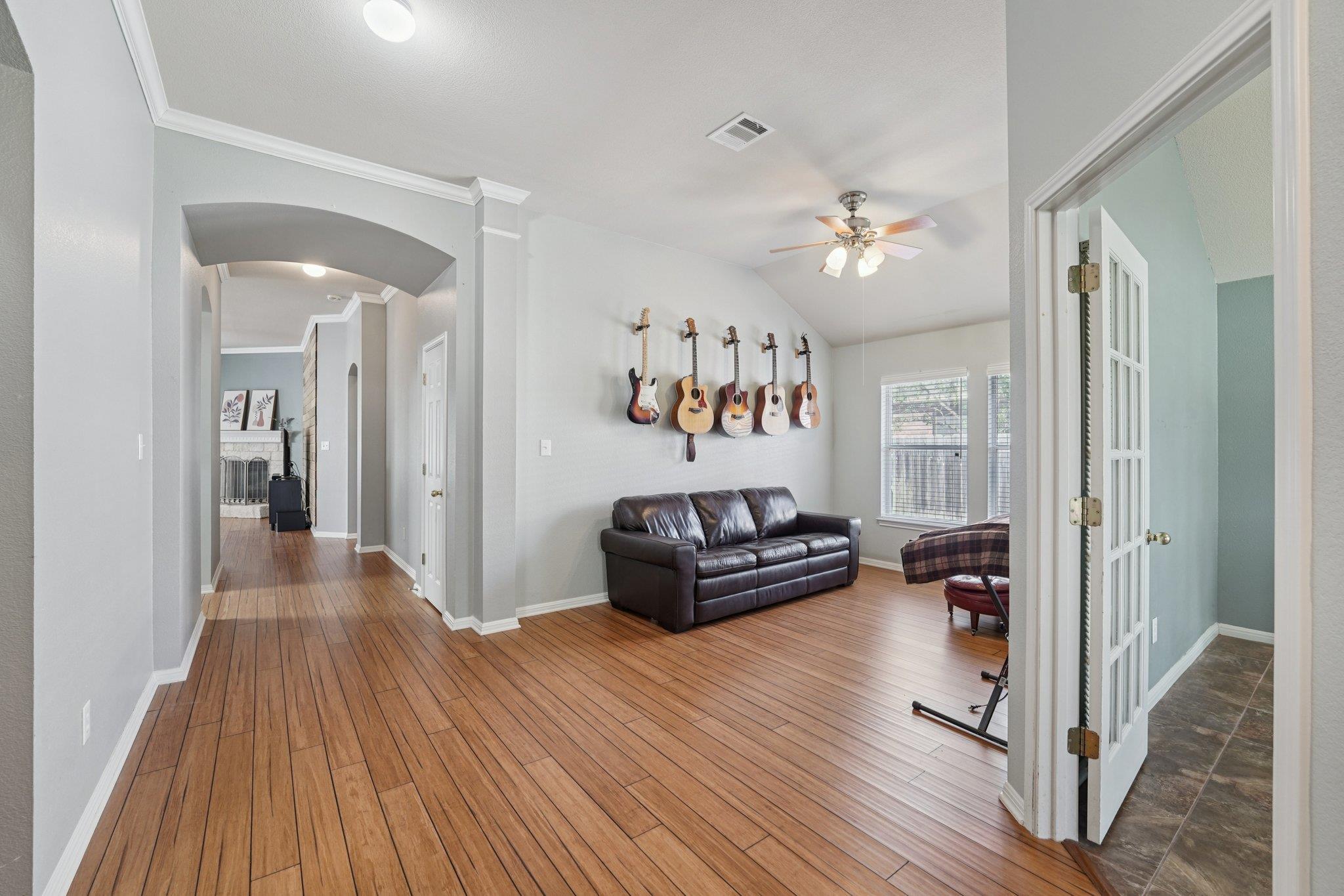 1105 Pigeon Forge Dr, Pflugerville, TX 78660