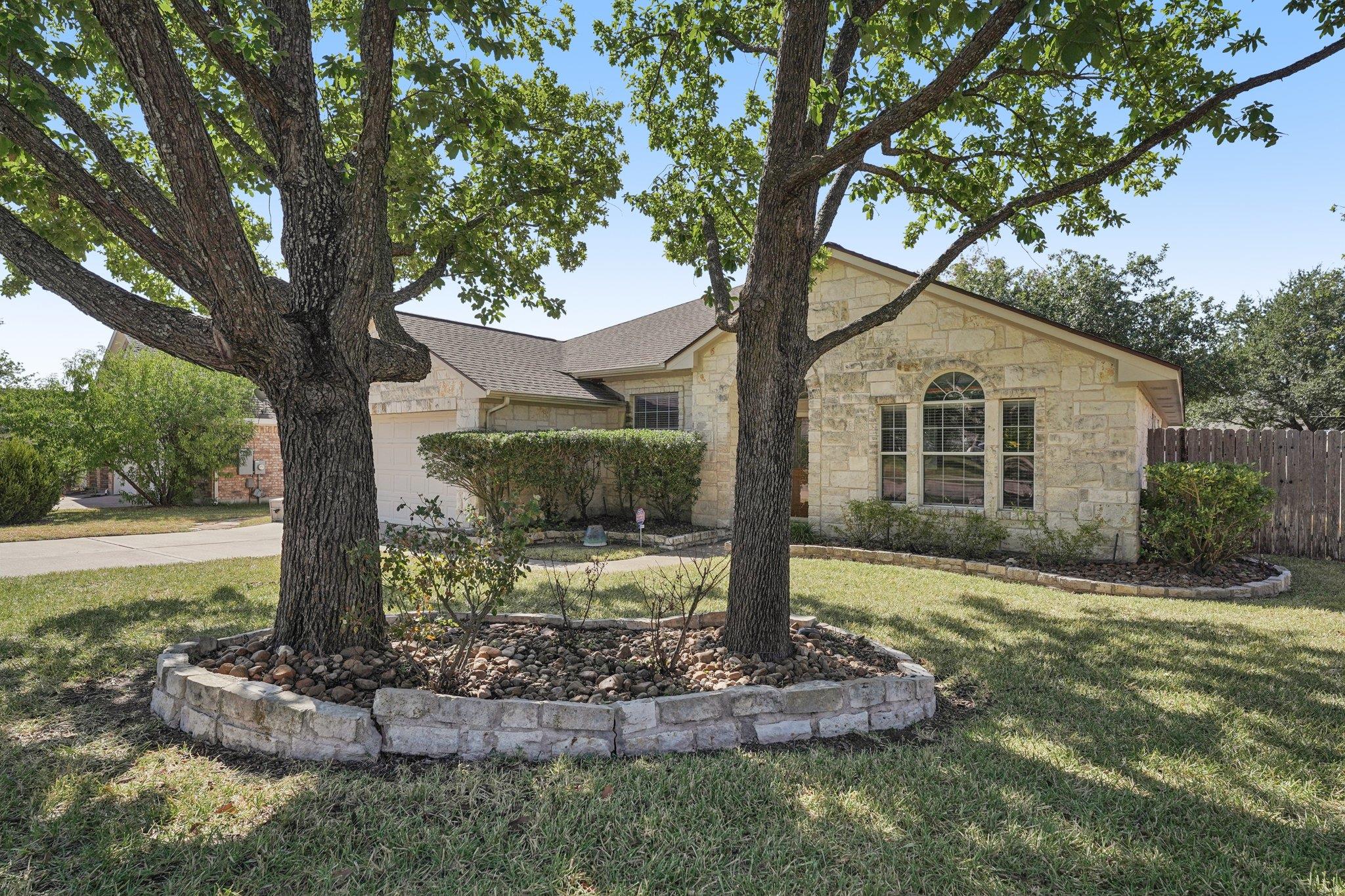 1105 Pigeon Forge Dr, Pflugerville, TX 78660