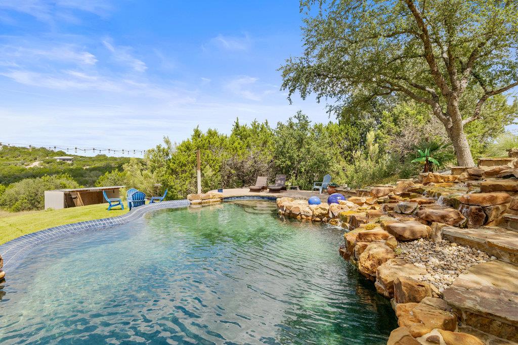 4607 R O Dr, Spicewood, TX 78669