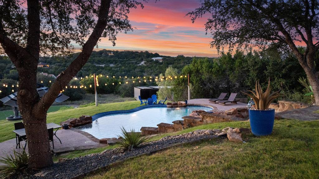 4607 R O Dr, Spicewood, TX 78669