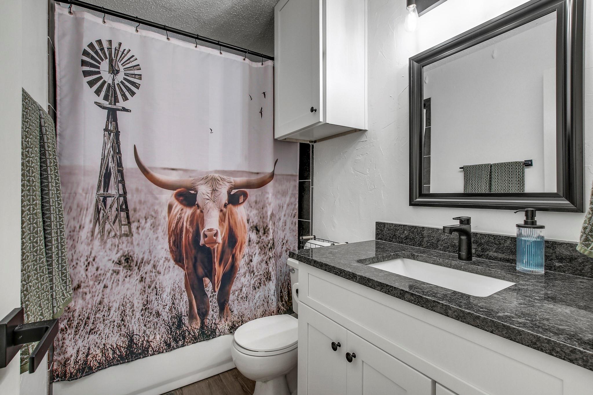 4701 Red River St # 102, Austin, TX 78751