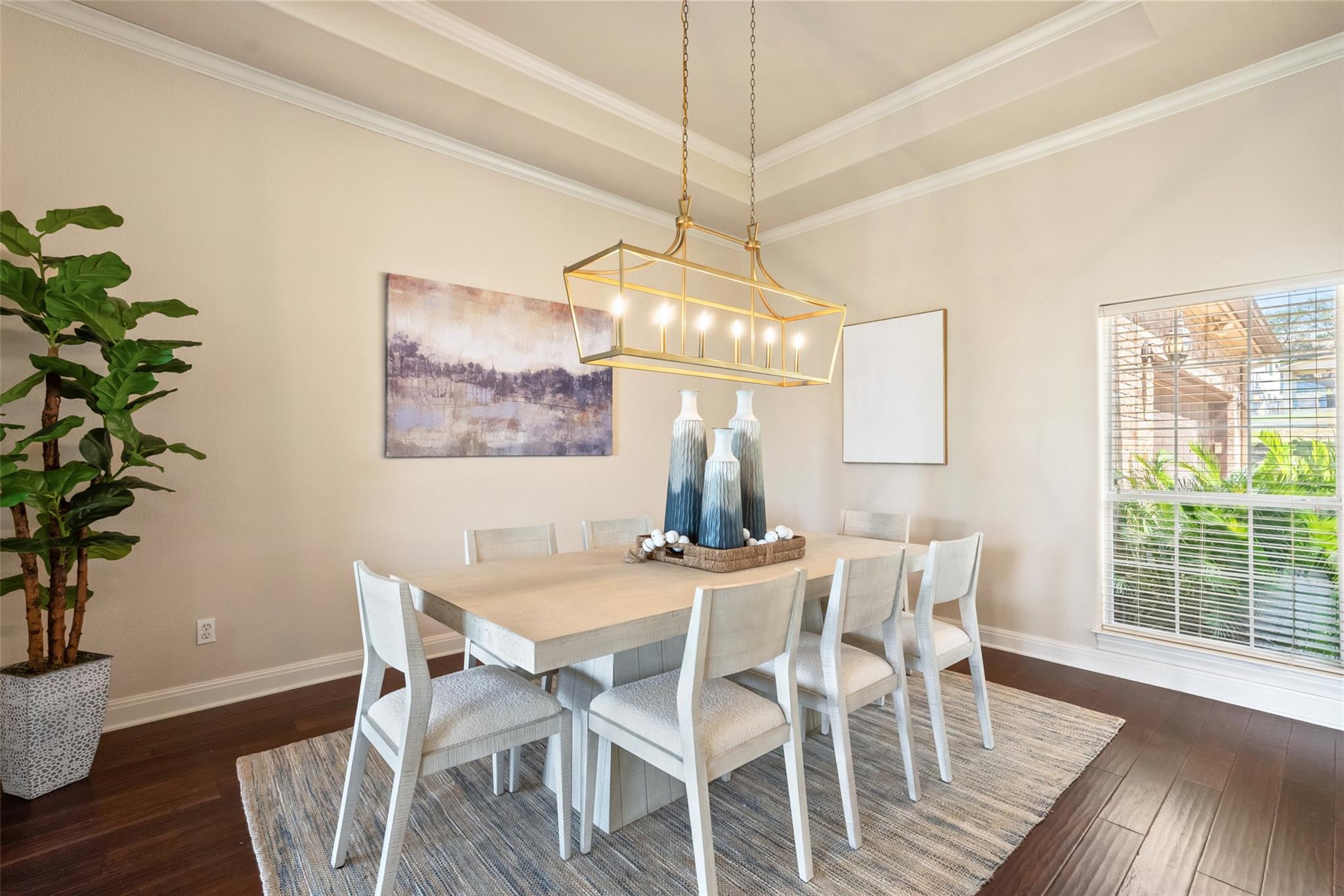 316 Lakefront Dr, Point Venture, TX 78645