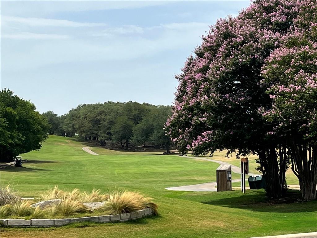 316 Lakefront Dr, Point Venture, TX 78645