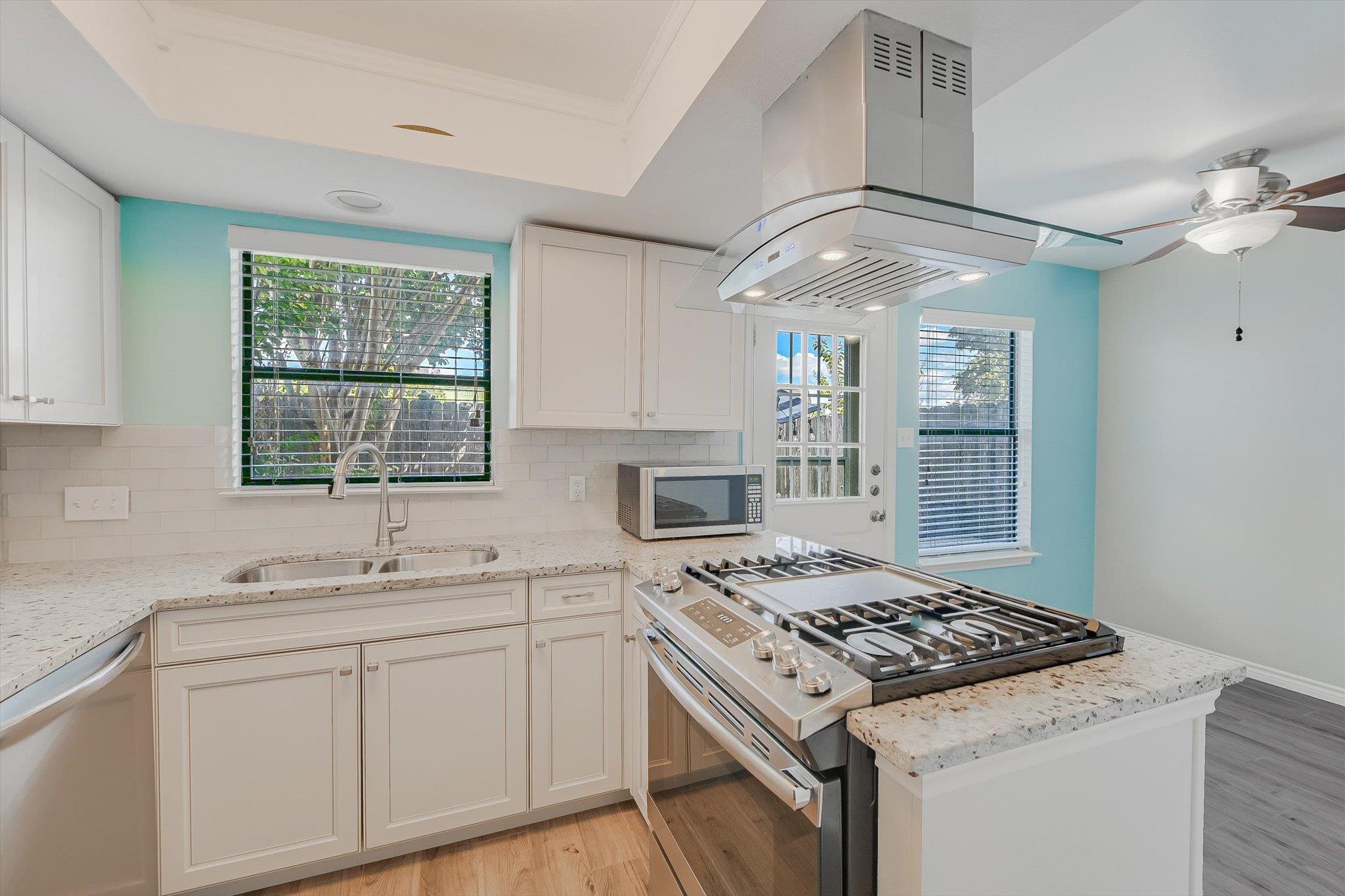 7800 Northcrest Blvd # 404, Austin, TX 78752