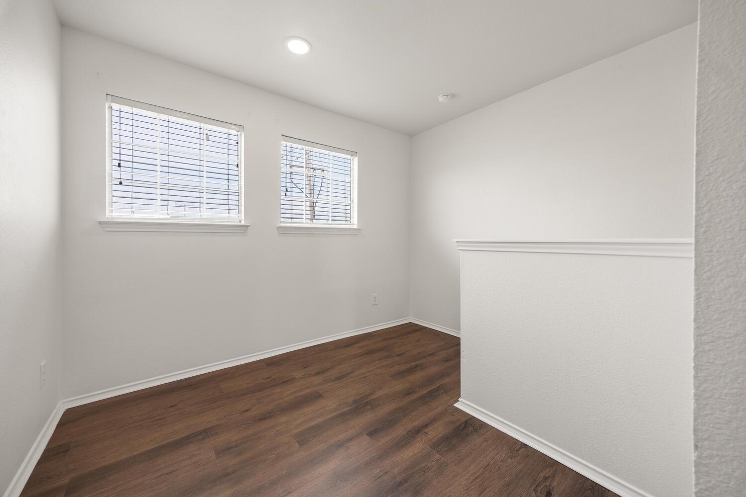 230 San Felipe Dr, Kyle, TX 78640