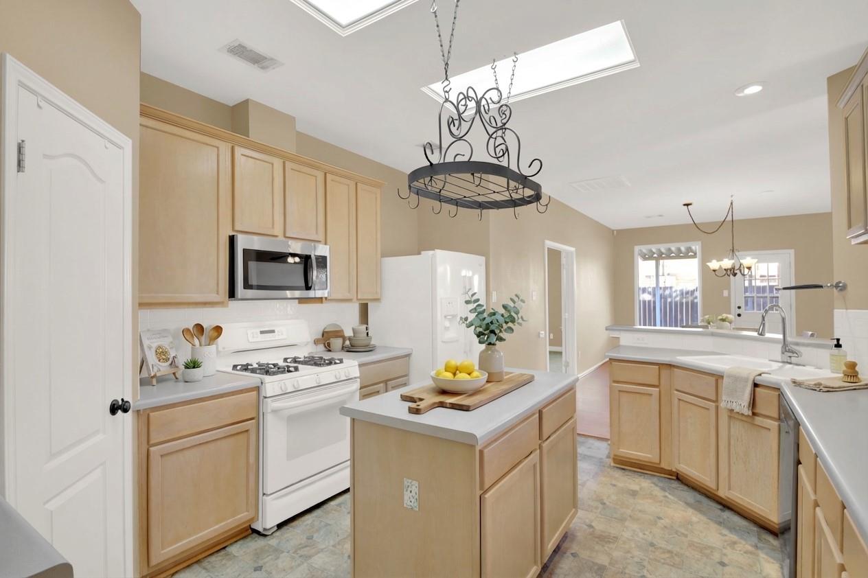 1030 Disraeli Cir, Pflugerville, TX 78660