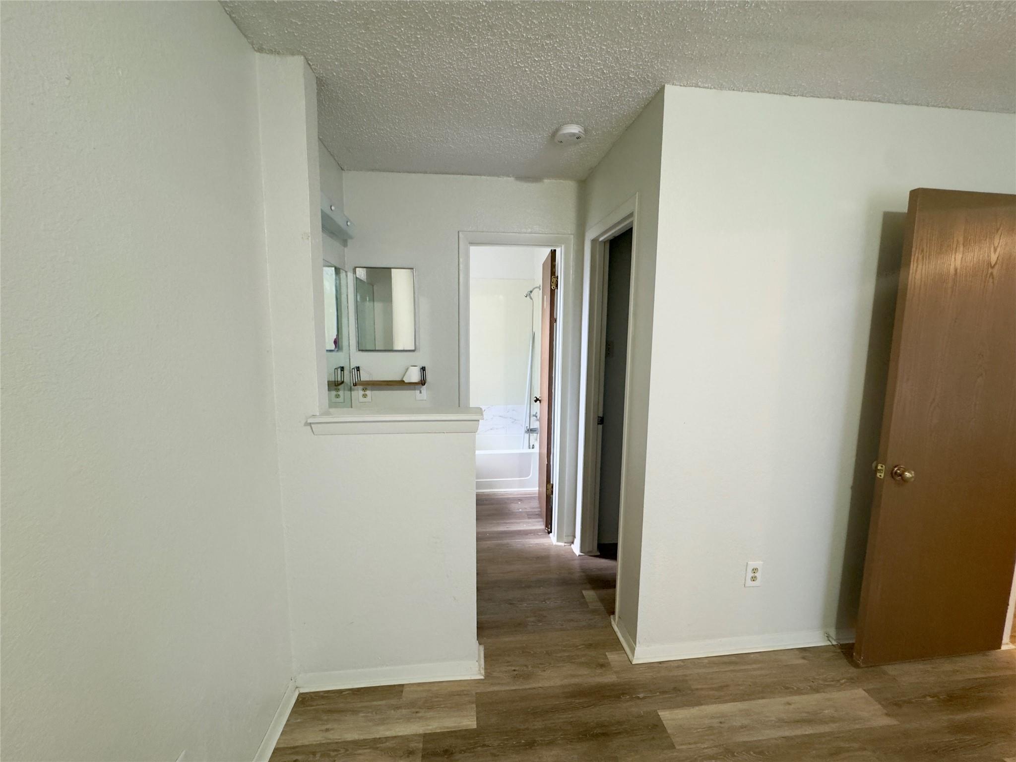 112 B Mockingbird Ln, Lockhart, TX 78644