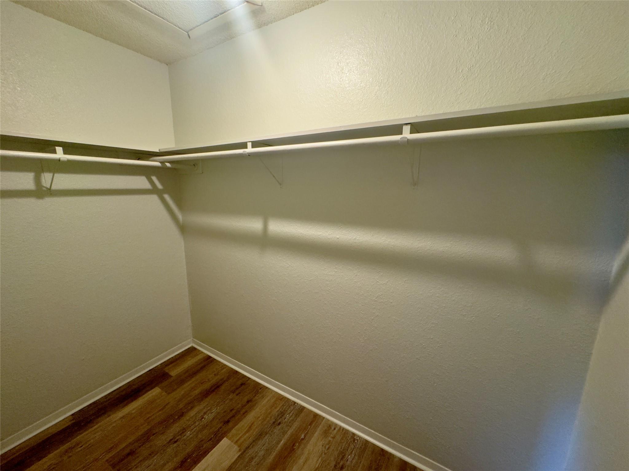 112 B Mockingbird Ln, Lockhart, TX 78644