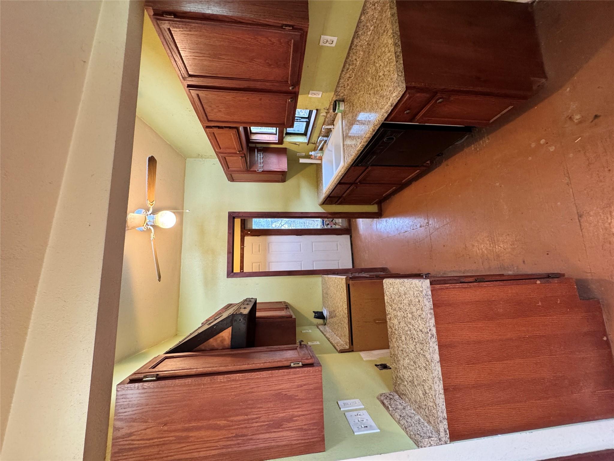 108 Oak Ridge, Dripping Springs, TX 78620