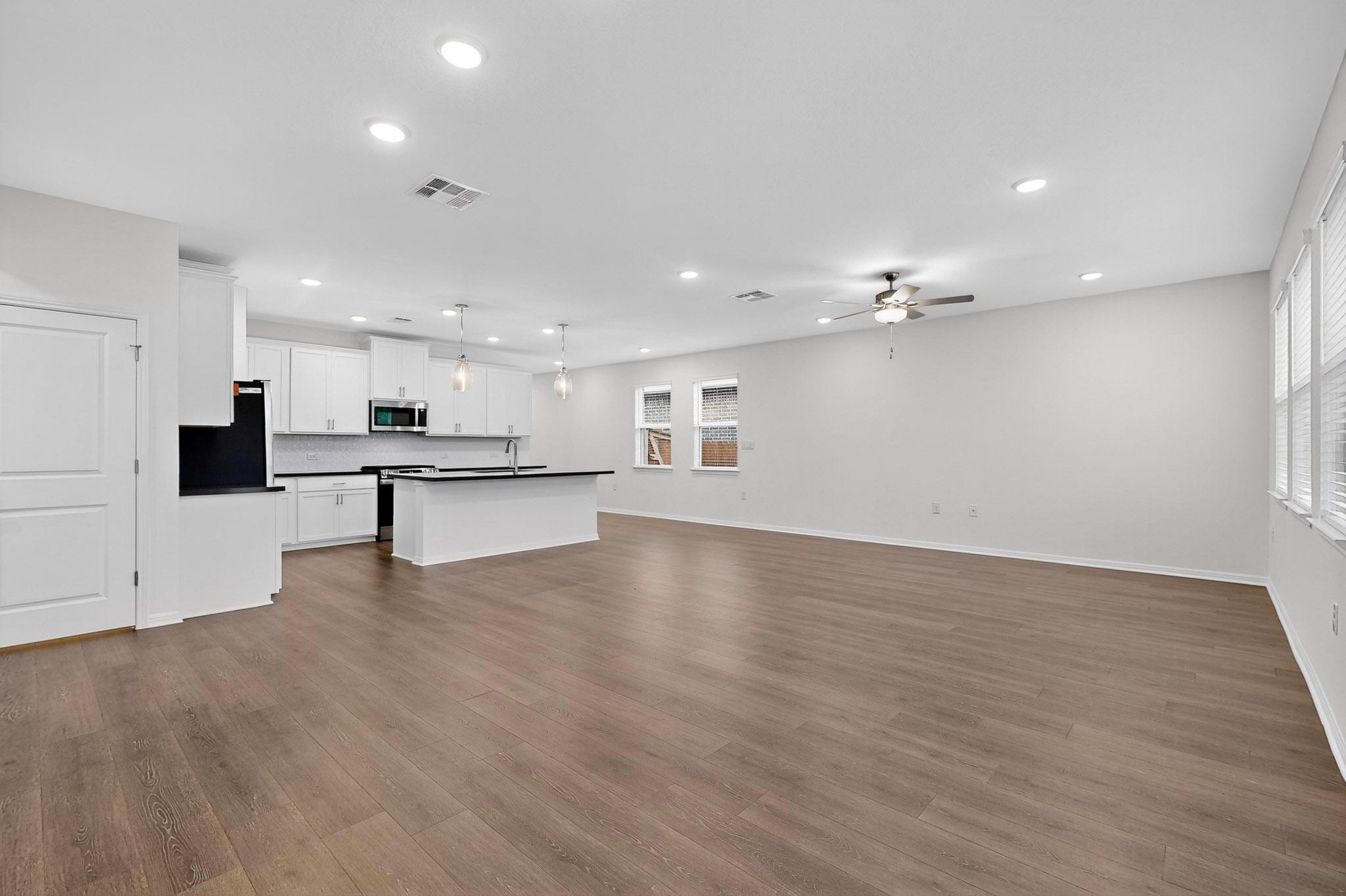 1204 Purple Martin Dr, Pflugerville, TX 78660