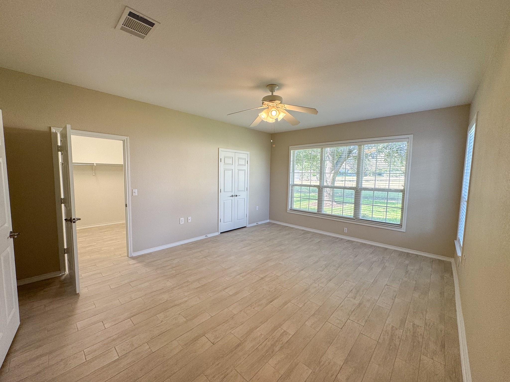 100 Sunbird Ct, Georgetown, TX 78633