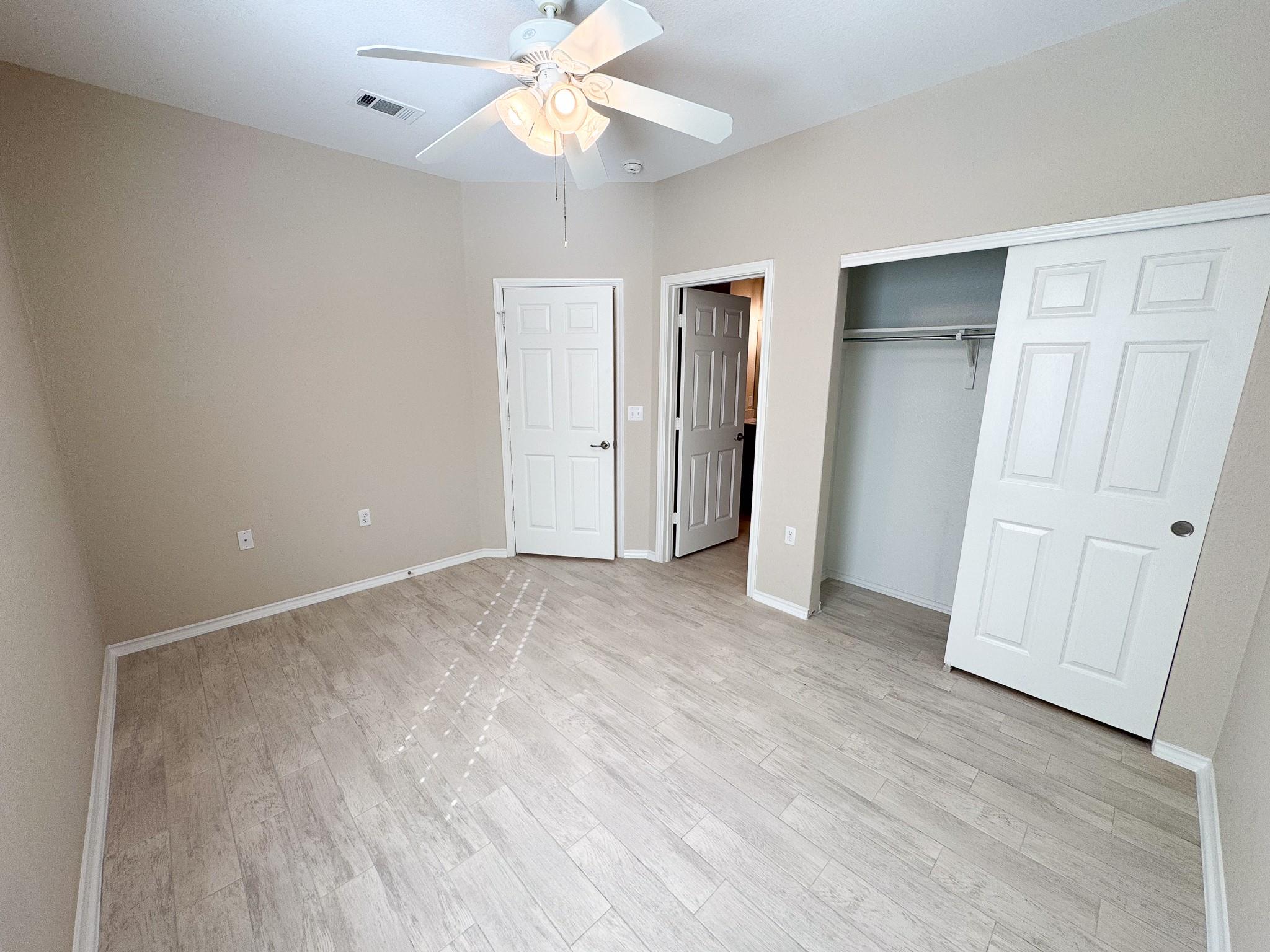 100 Sunbird Ct, Georgetown, TX 78633