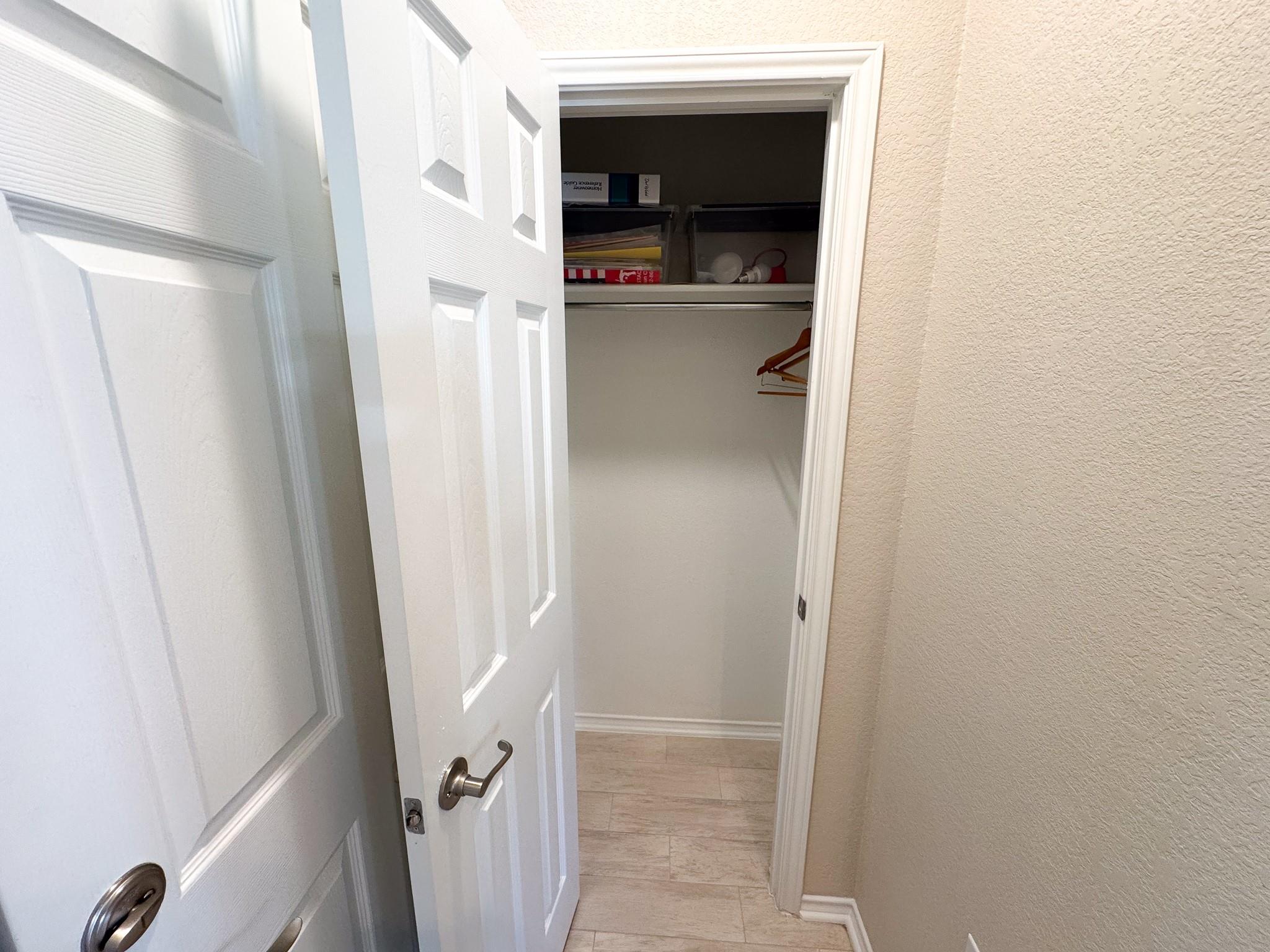 100 Sunbird Ct, Georgetown, TX 78633