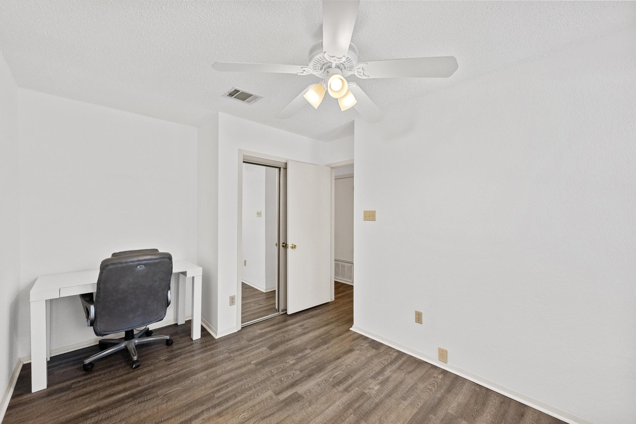 11901 Swearingen Dr # 39, Austin, TX 78758