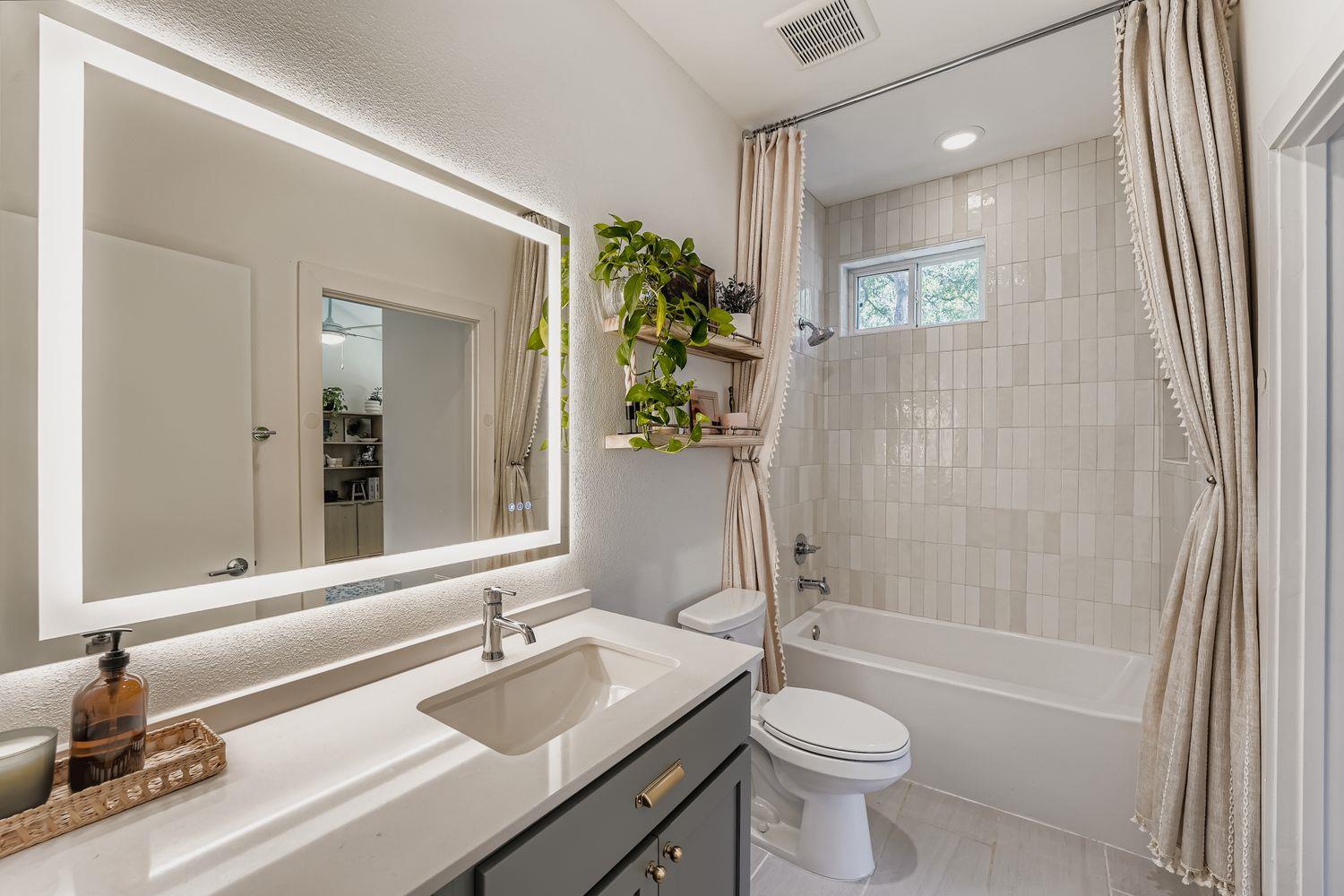 814 N Bluff Dr # 71, Austin, TX 78745