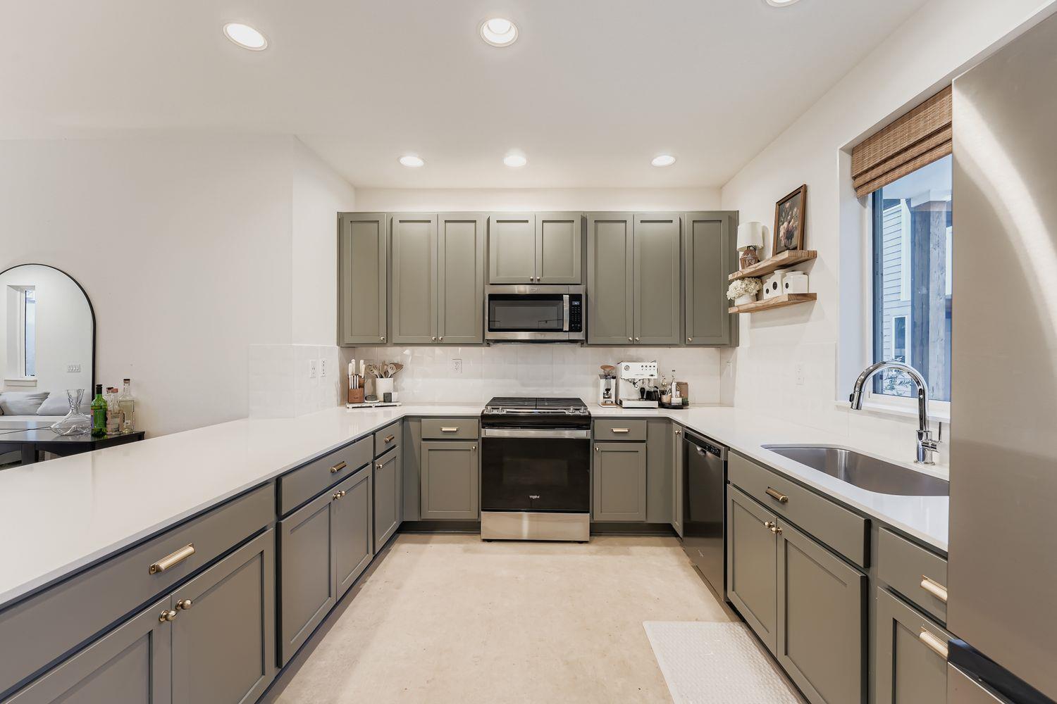 814 N Bluff Dr # 71, Austin, TX 78745