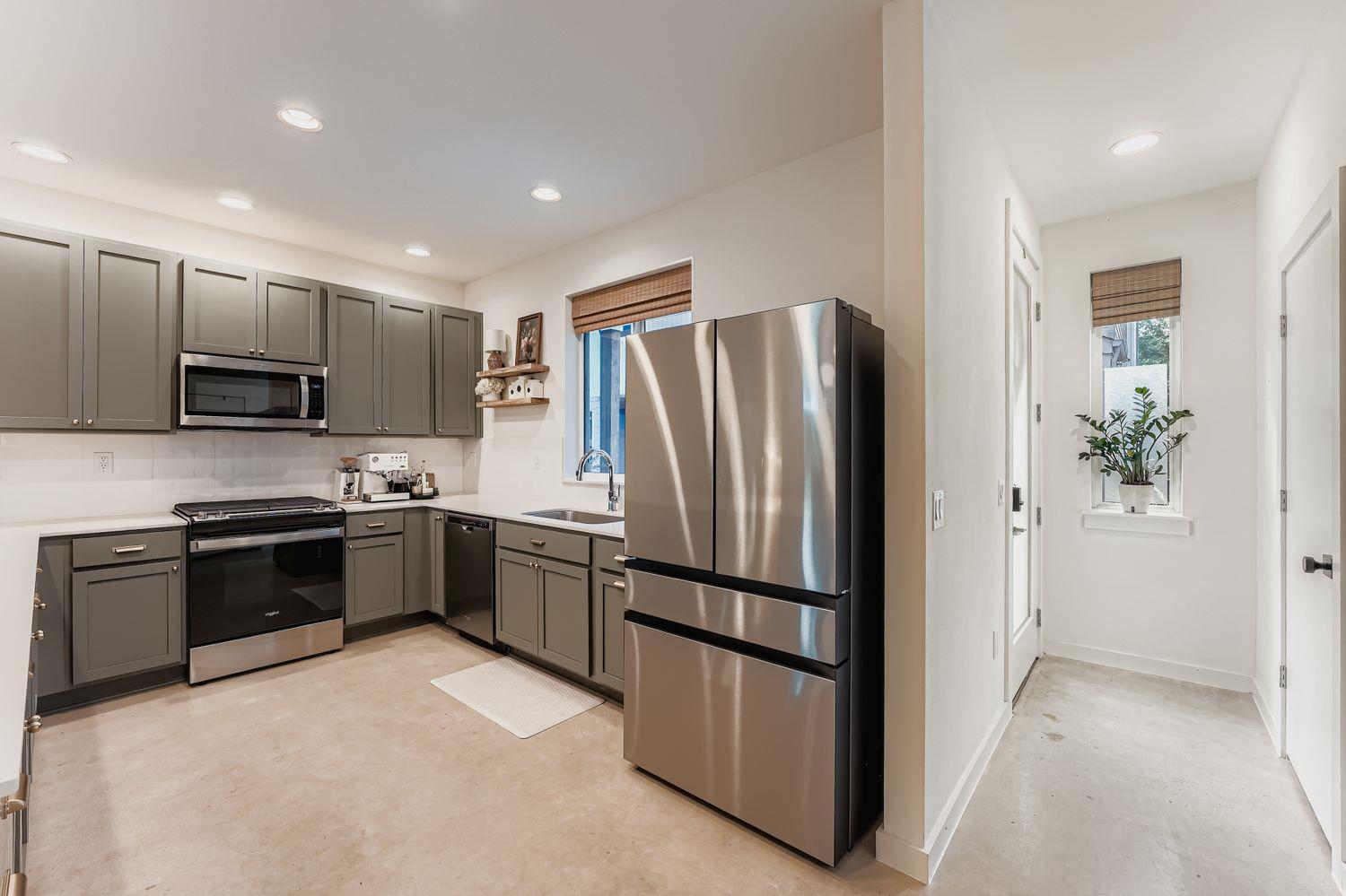 814 N Bluff Dr # 71, Austin, TX 78745