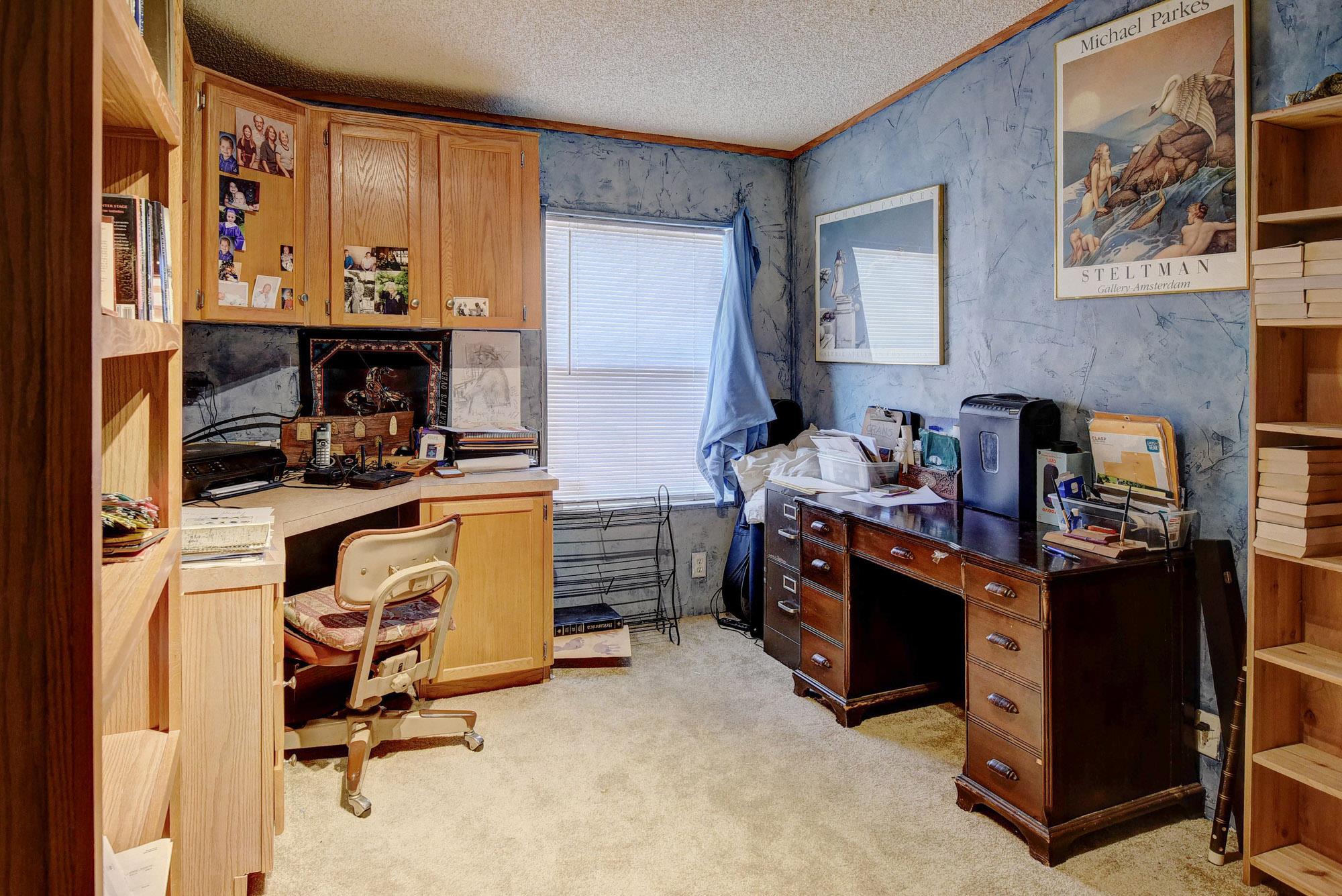 181 Lockwood Rd, Red Rock, TX 78662