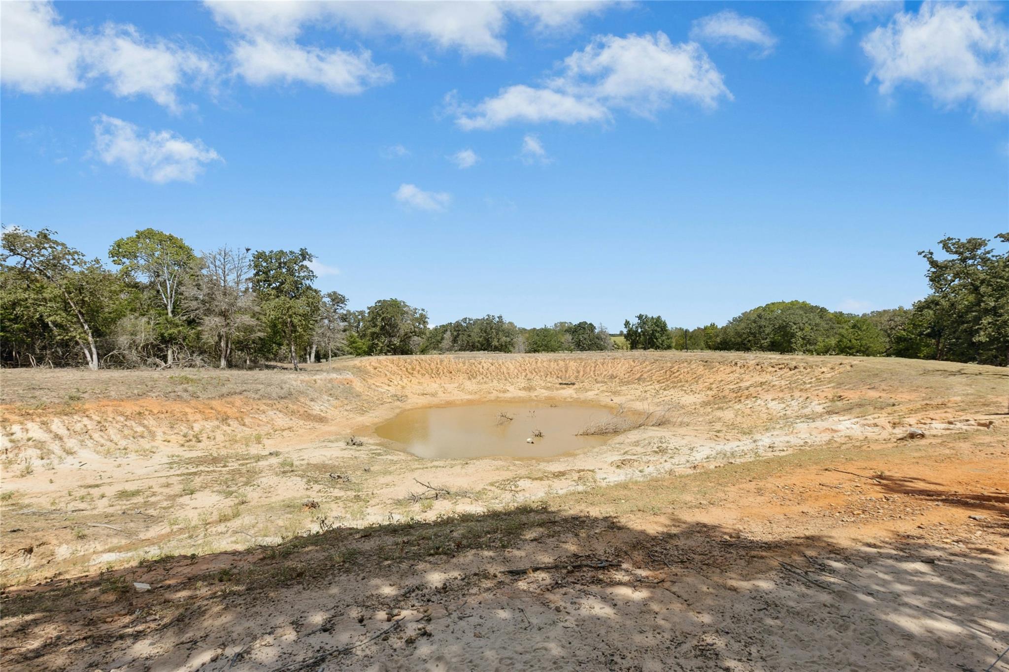 1498 County Road 313, Lexington, TX 78947