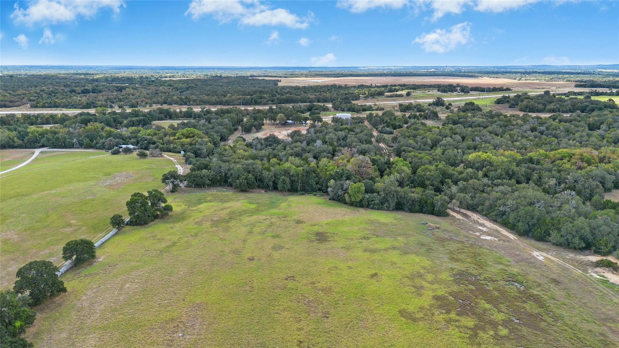 1498 County Road 313, Lexington, TX 78947