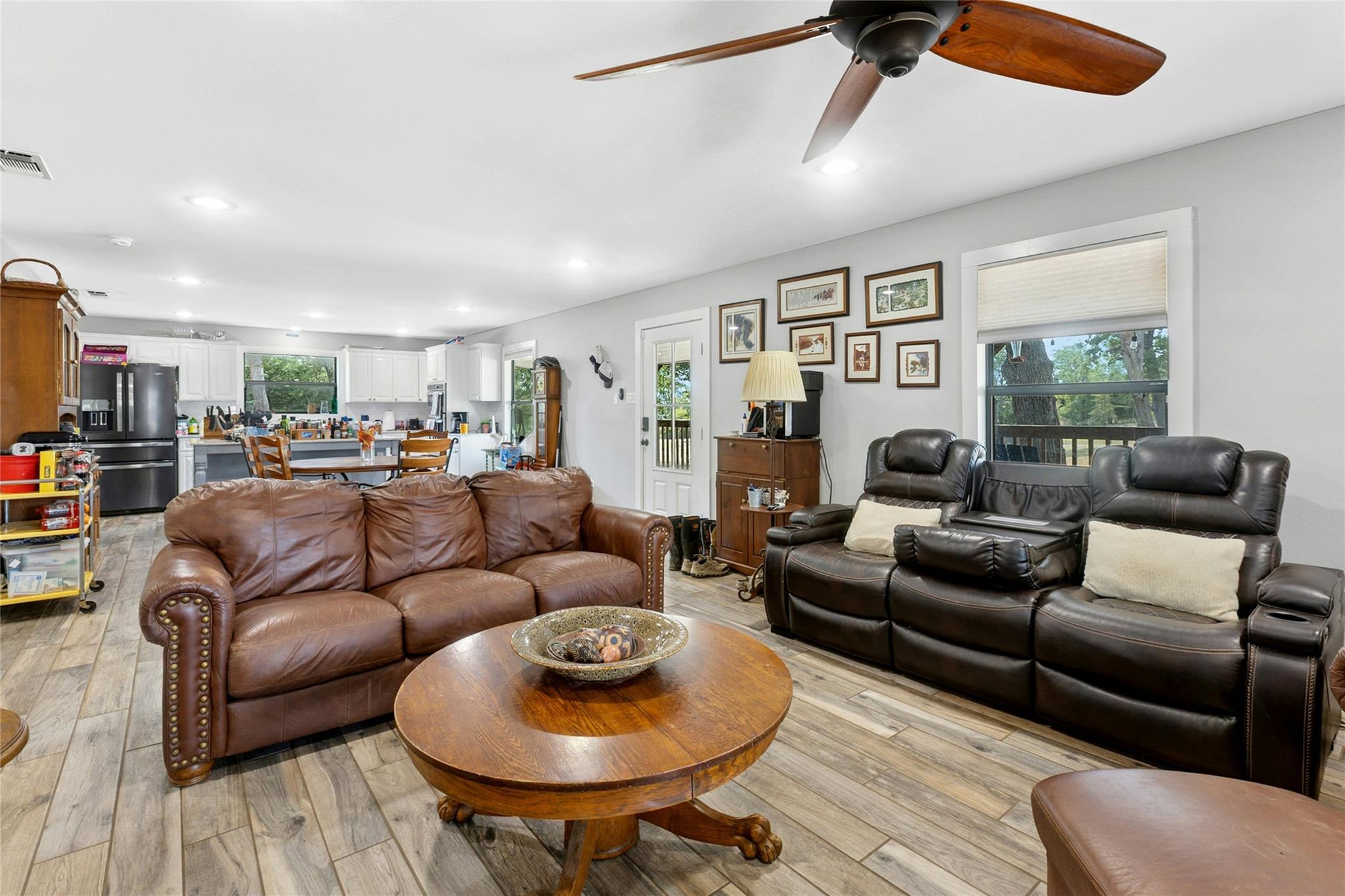 1498 County Road 313, Lexington, TX 78947