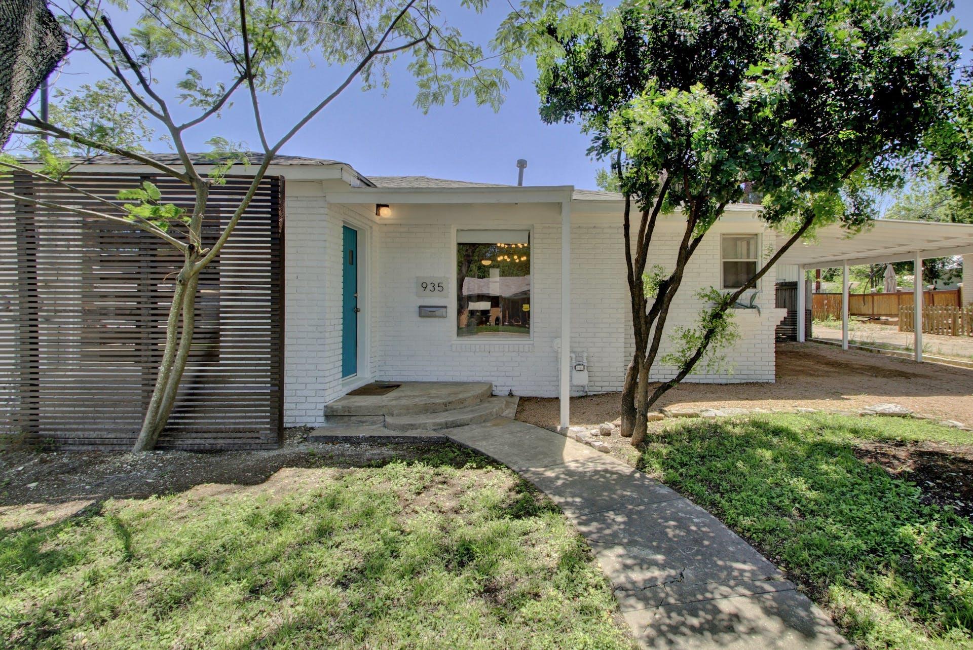 935 E 53 1/2 St # A, Austin, TX 78751