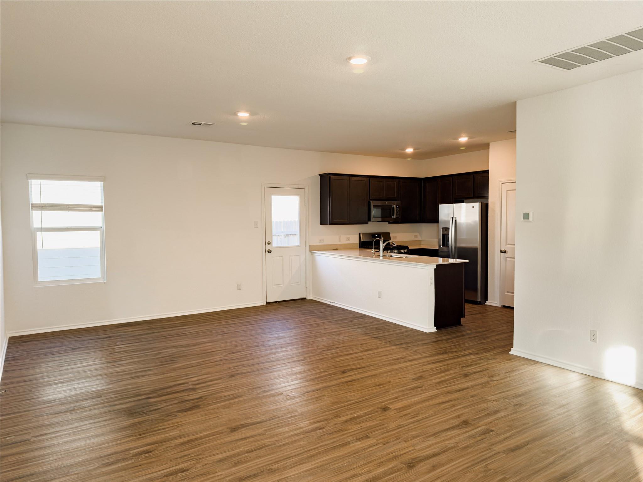 312 Soapstone Pass, Maxwell, TX 78656