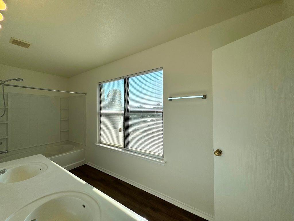 2013 Rim Rock Dr, Leander, TX 78641