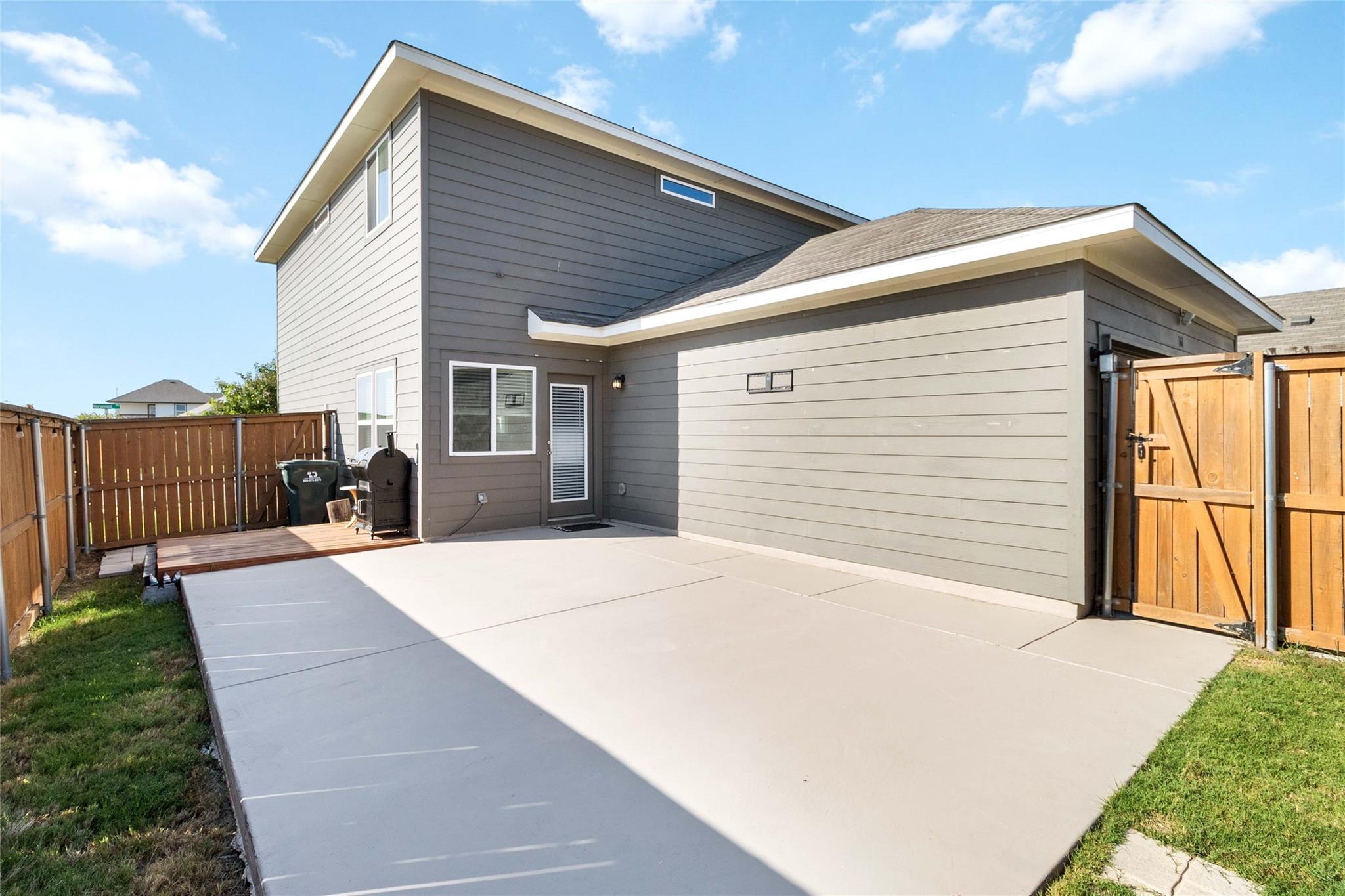 161 Horsemint Way, San Marcos, TX 78666