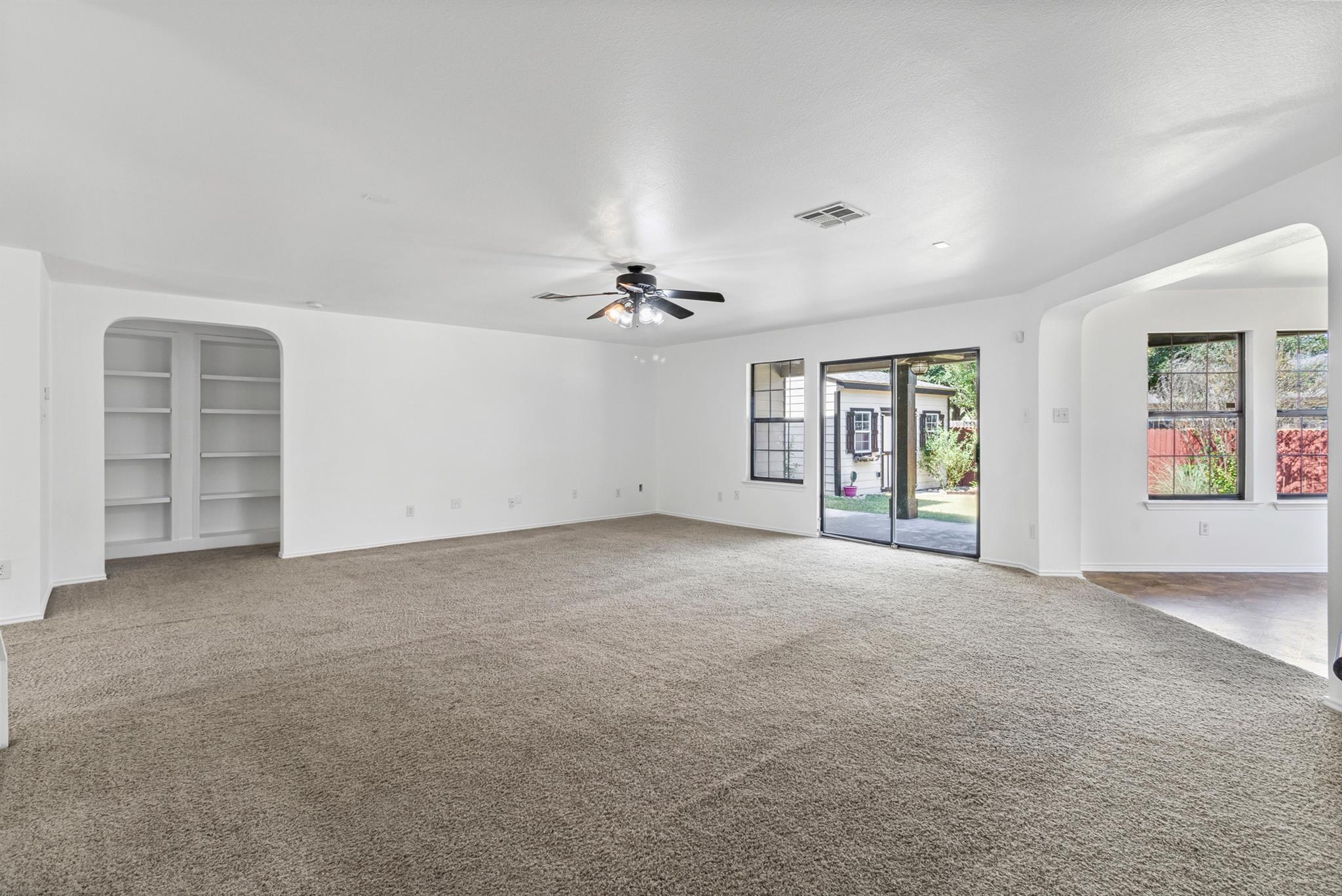 101 Santolina Ln, Round Rock, TX 78664