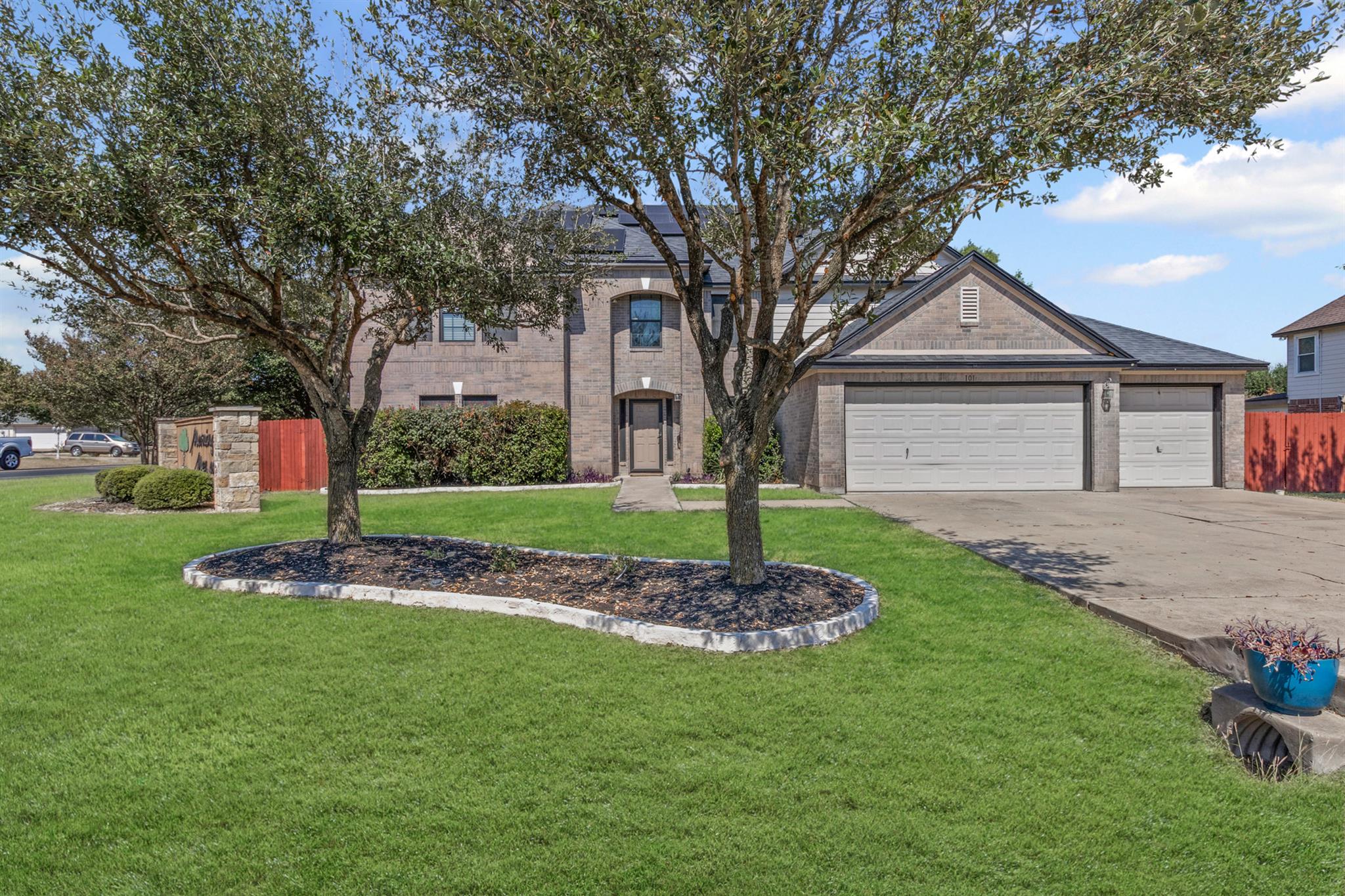101 Santolina Ln, Round Rock, TX 78664