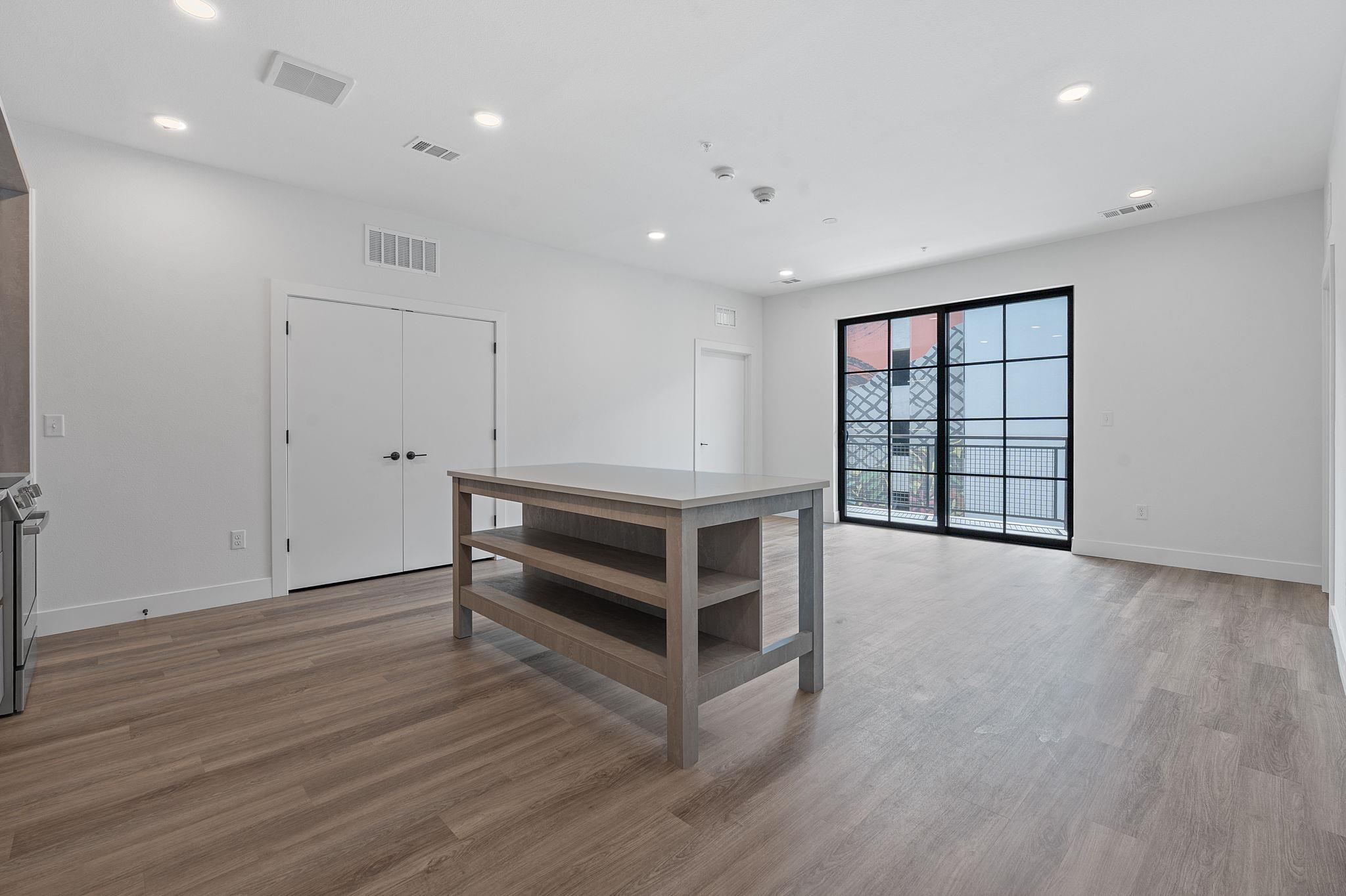 4315 S Congress Ave # 313, Austin, TX 78745