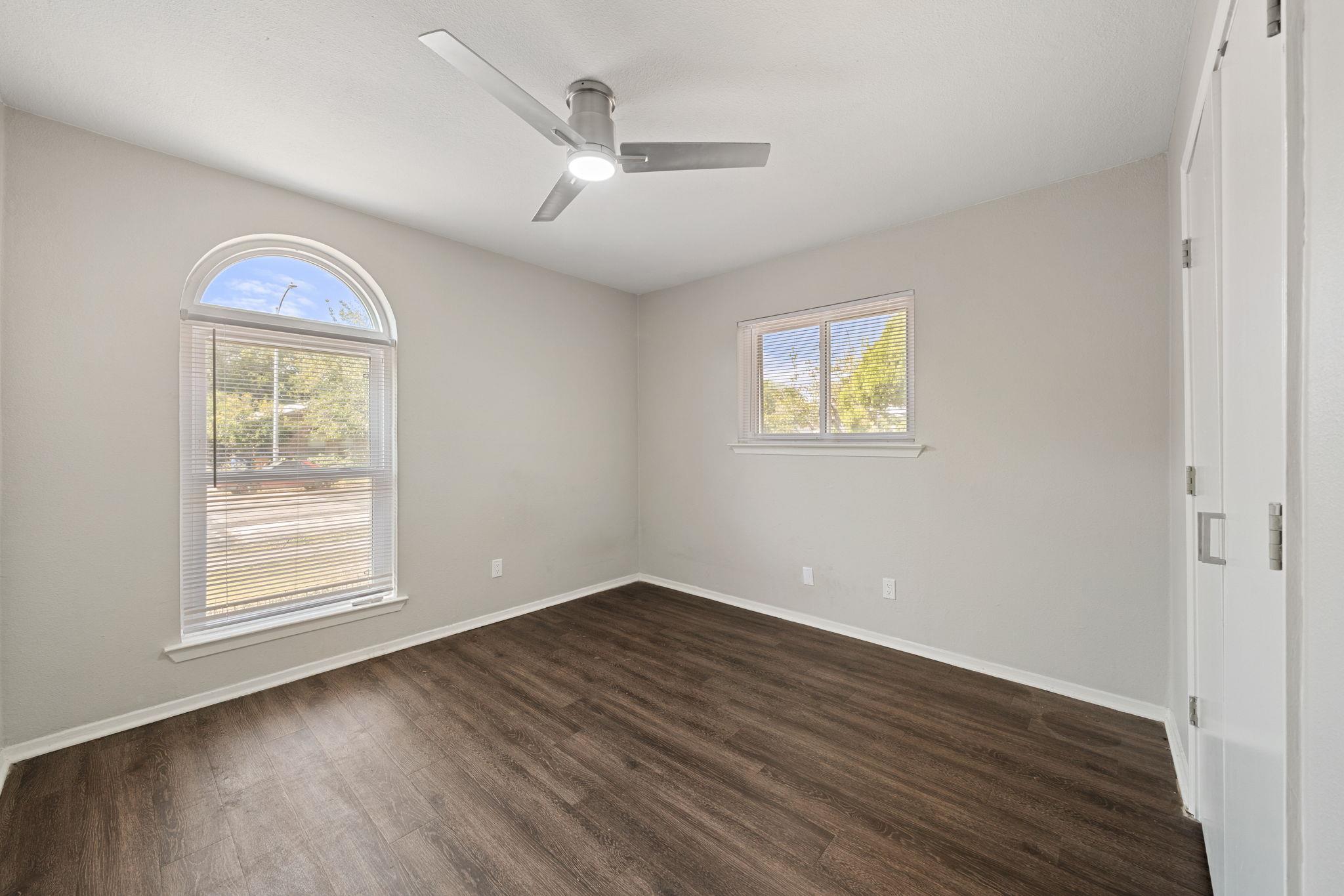 1810 Mearns Meadow Blvd, Austin, TX 78758