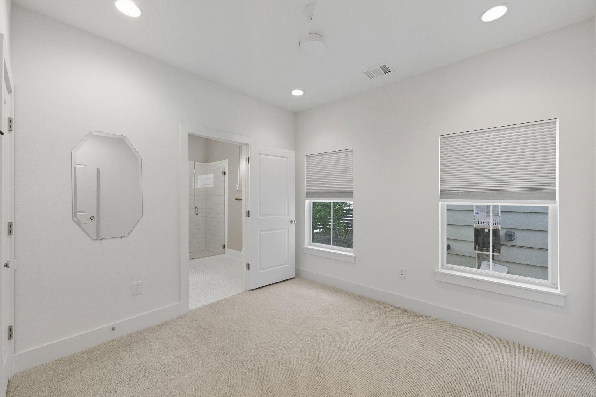 1010 Muse Ln # 15, Austin, TX 78702