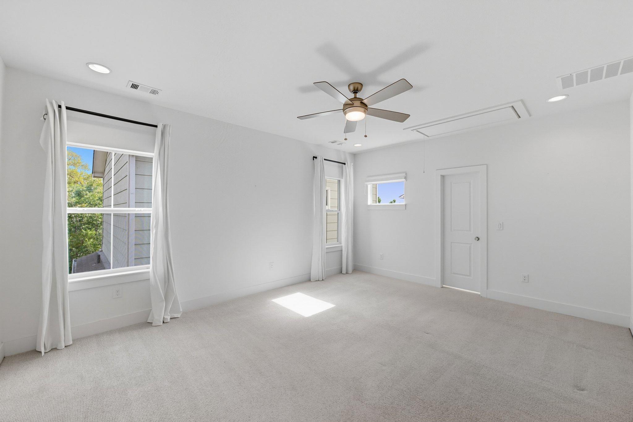 1010 Muse Ln # 15, Austin, TX 78702