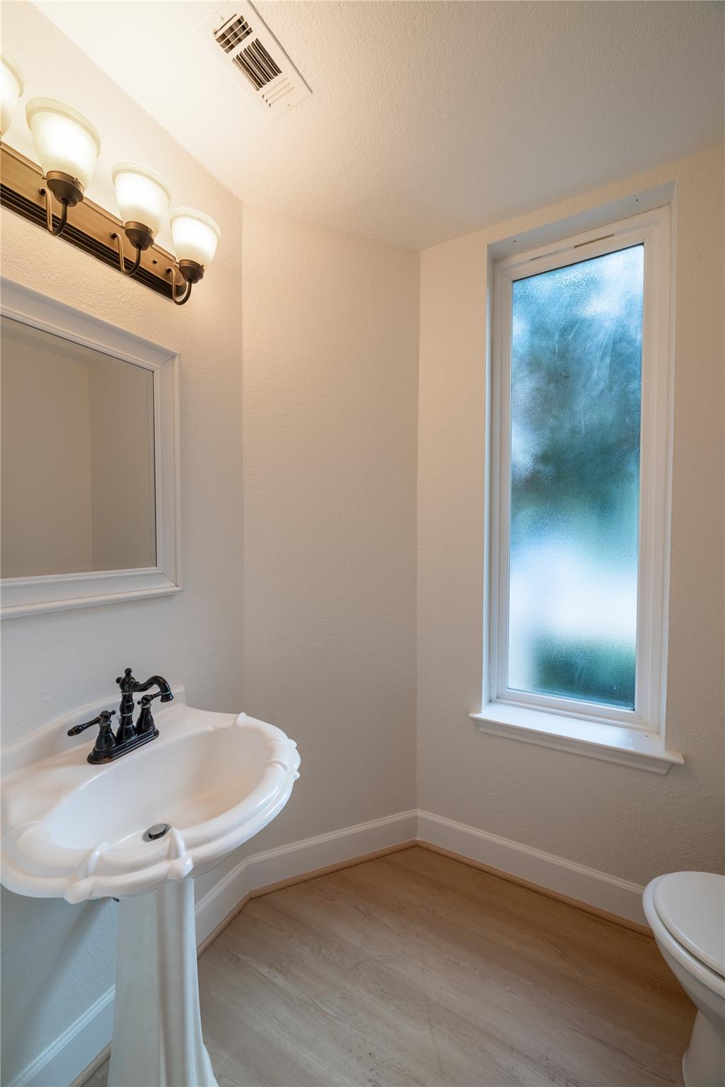 1201 Deer Grove Dr, Cedar Park, TX 78613