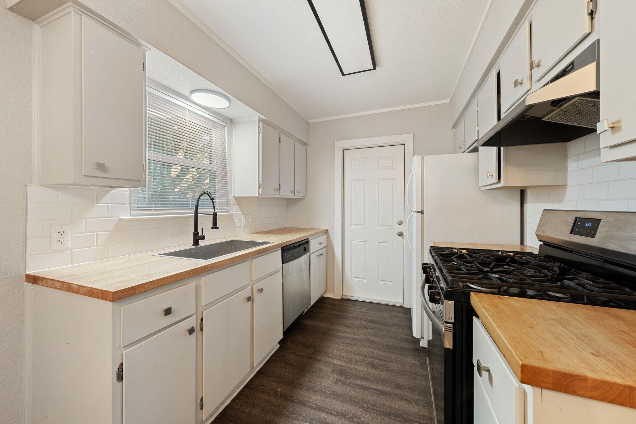 1810 Mearns Meadow Blvd # A, Austin, TX 78758